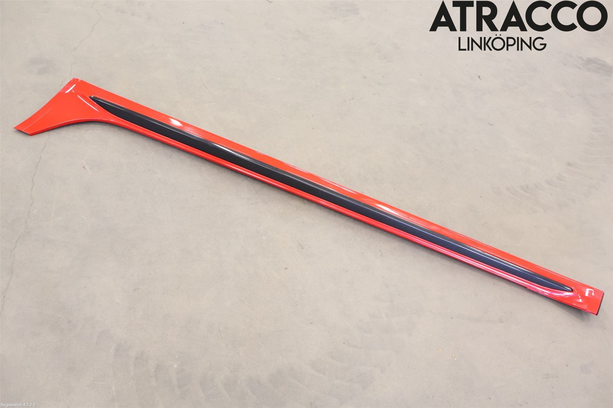 Audi A4/S4 B9 16-19 Sidokjol Vä