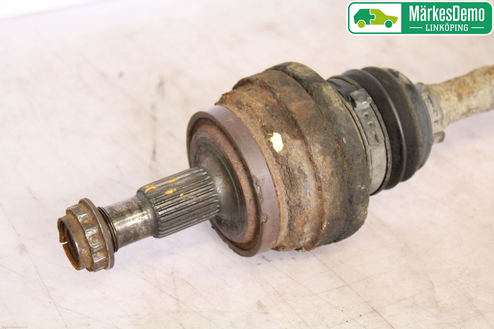 Mercedes-Benz MB E-KLASS (W211) 02-09 Drivaxel Bak Vänster