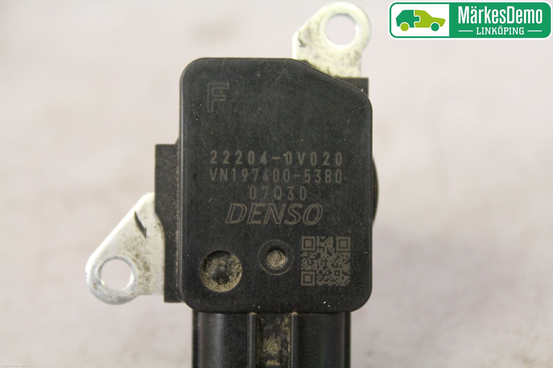 Toyota YARIS XP130 12-14 Injluftmassamätare