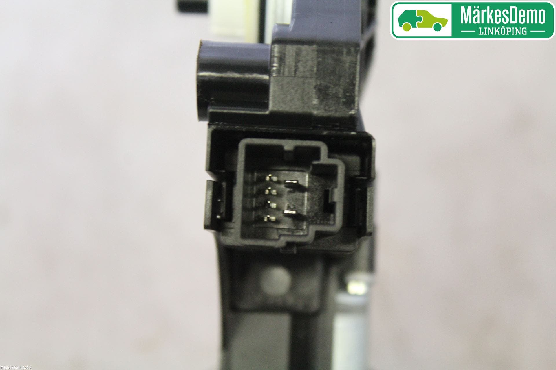 Volvo XC70 14-16 Fönsterhissmotor