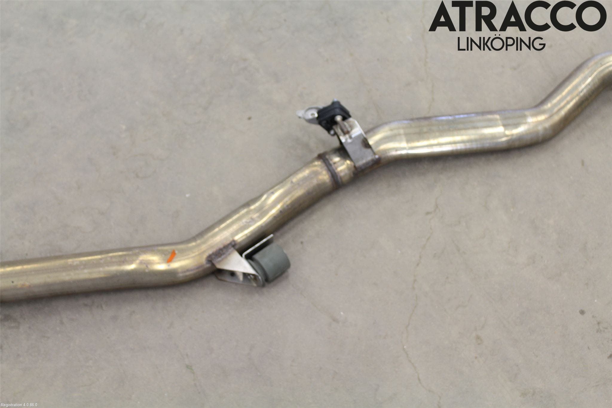 BMW 5 G30/G31/F90 17-23 Avgas Halvsats