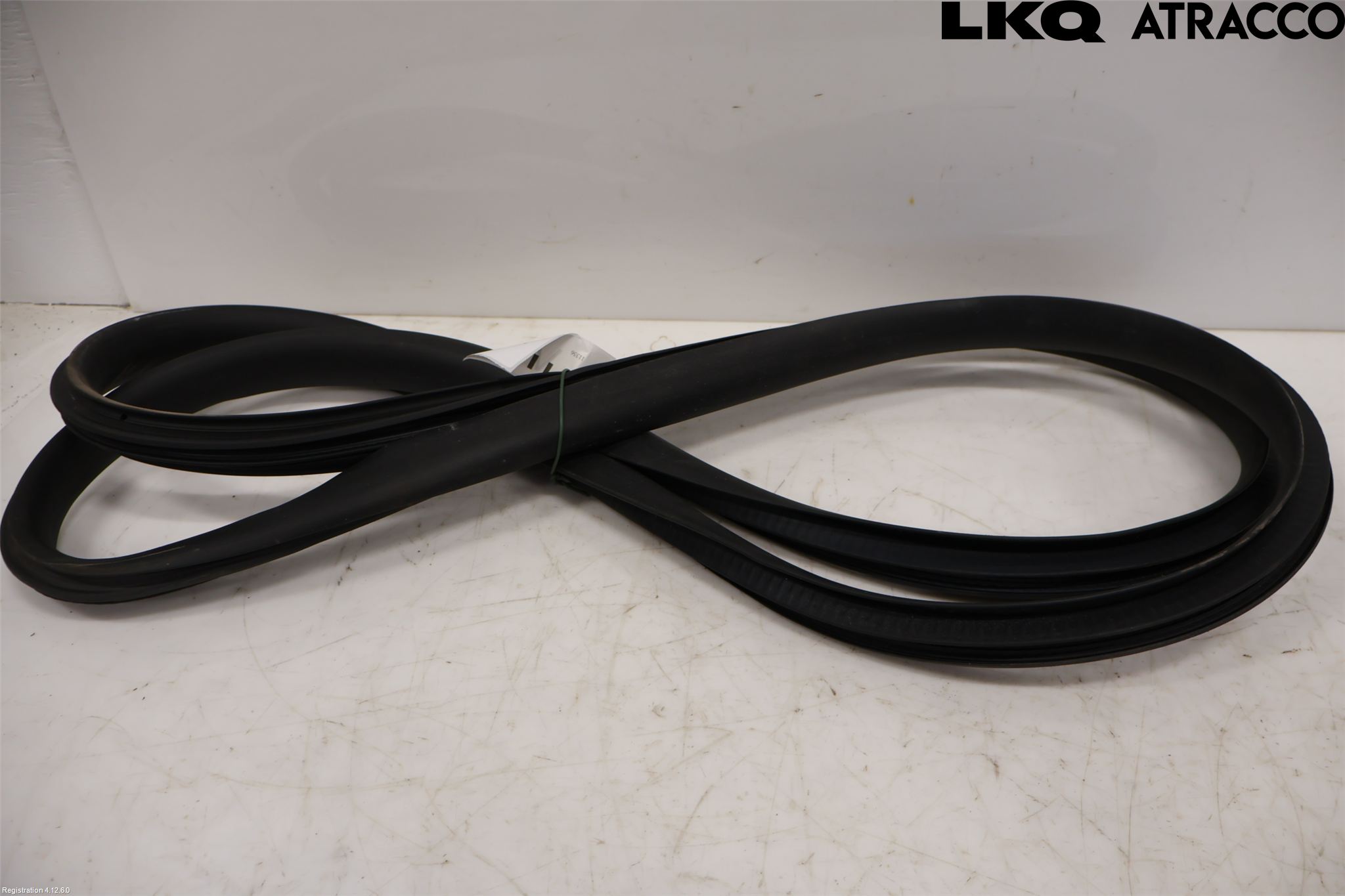 Tesla MODEL Y 21- Dörr Gummilist