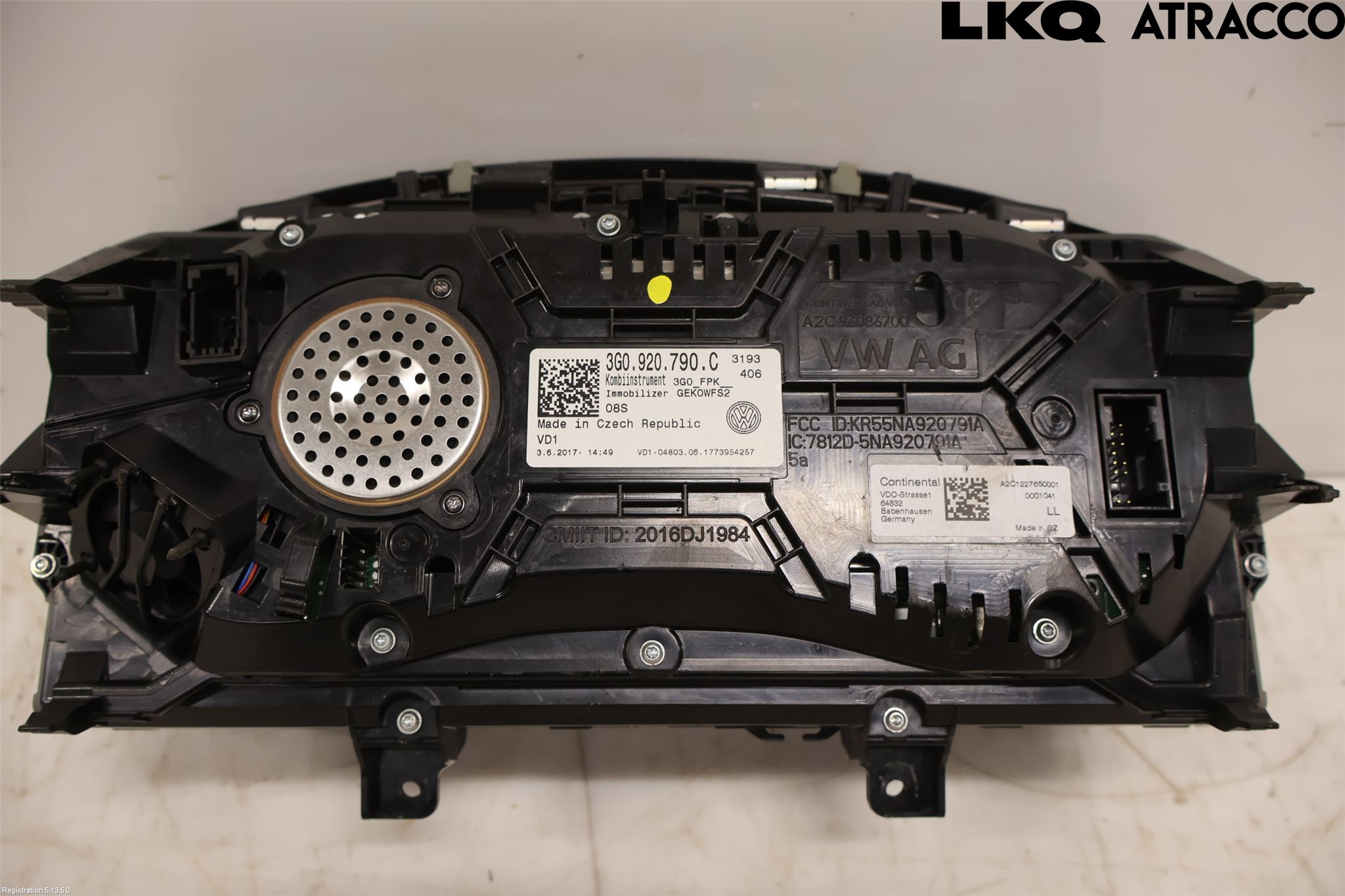 Volkswagen VW PASSAT 15-19 Instrument Komb