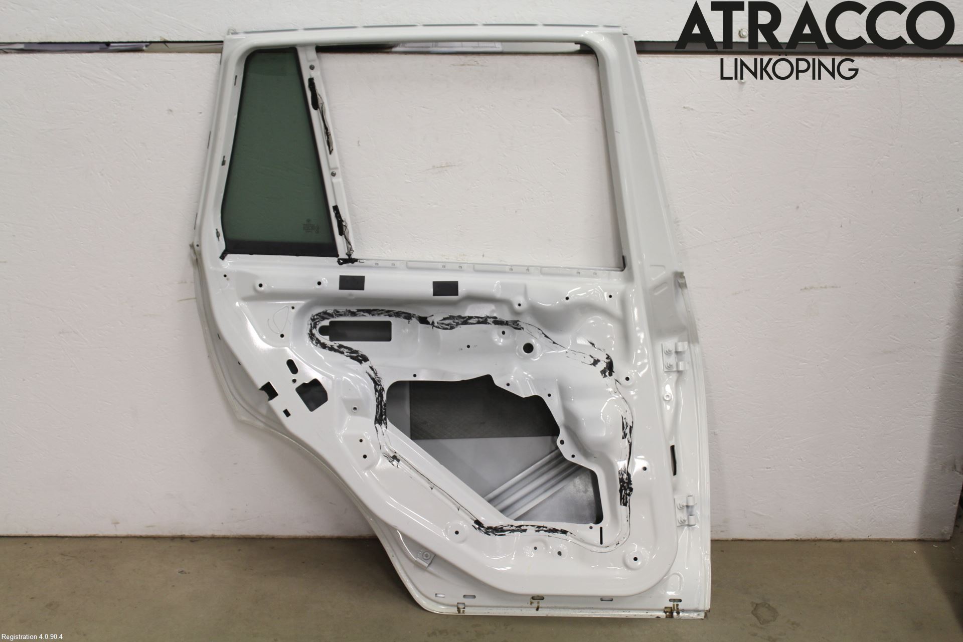 BMW X3 E83     03-10 Dörr Bak Vänster