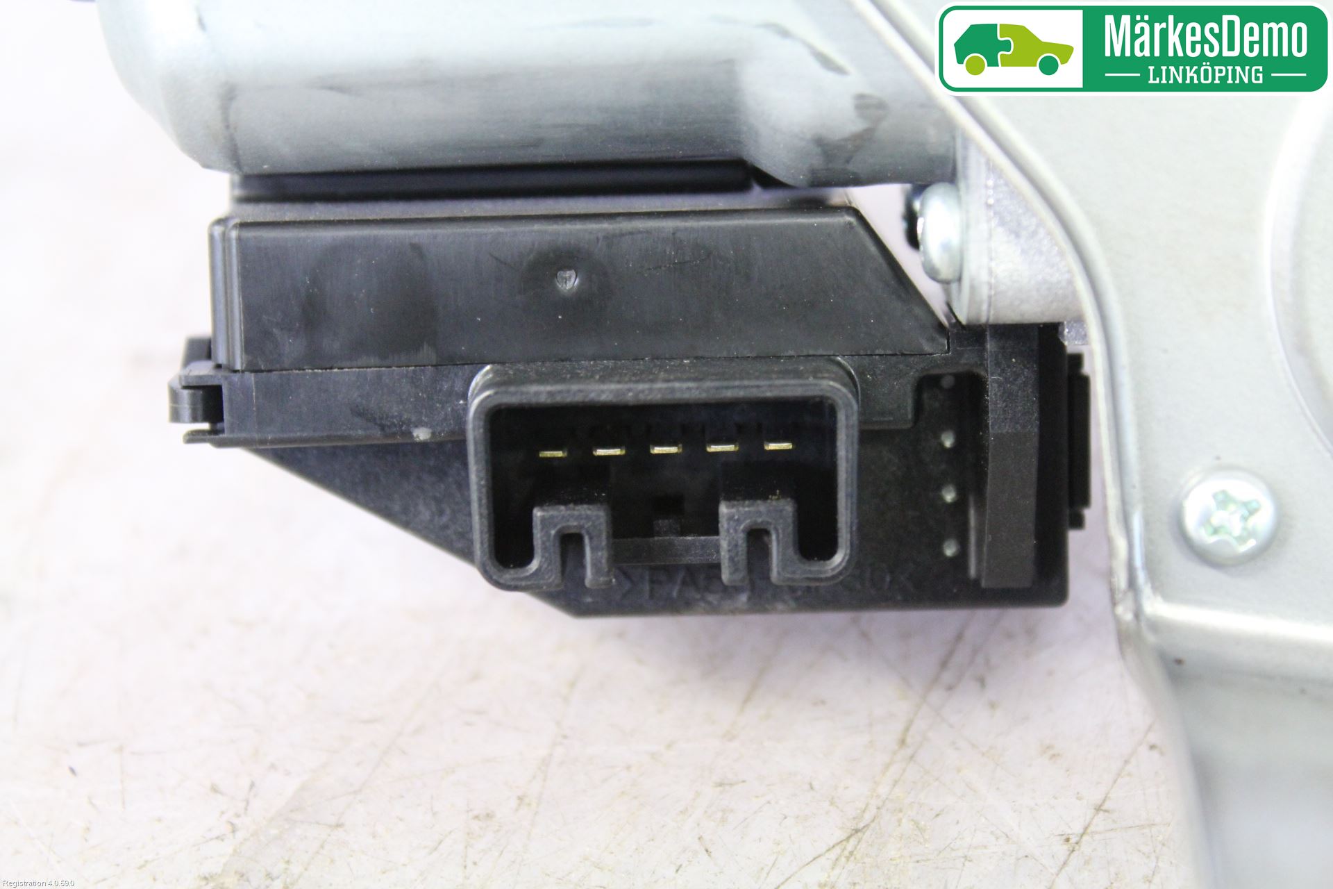 Toyota YARIS XP130 12-14 Torkarmotor Baklucka