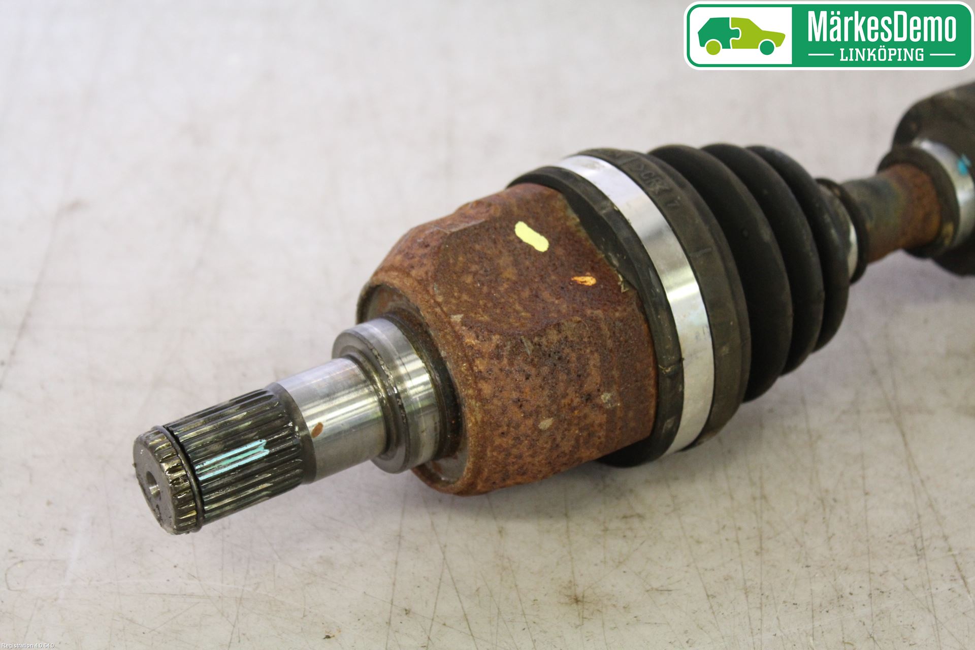 Hyundai i30 GD 13-17 Drivaxel Fram Vänster