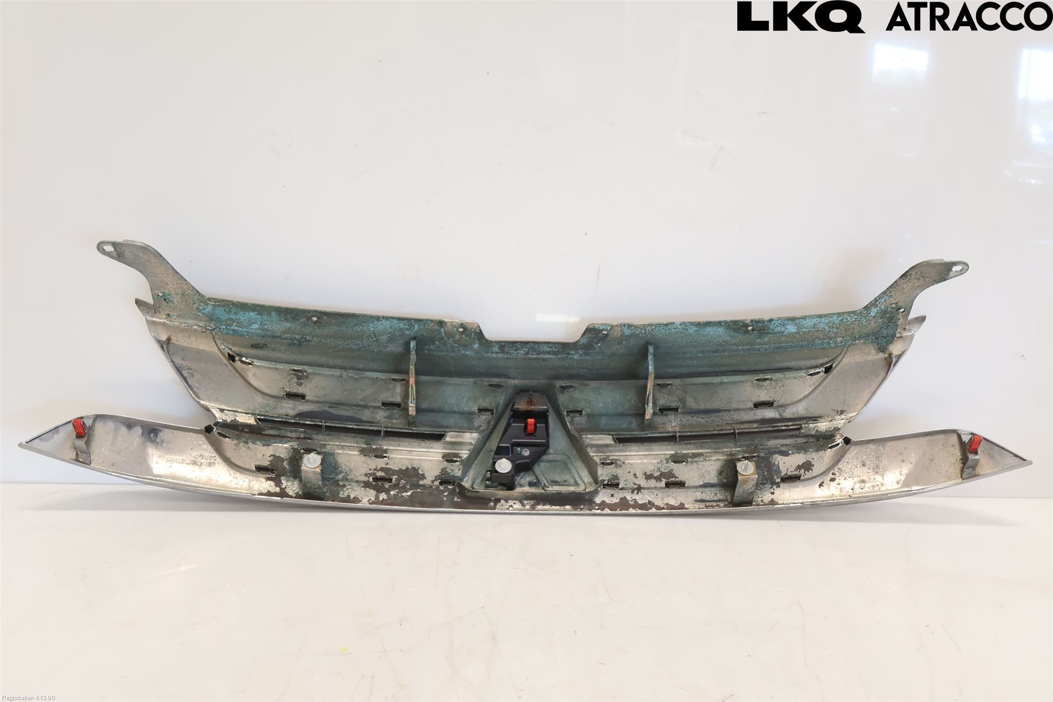 Mitsubishi OUTLANDER 13-21 Grill Komp