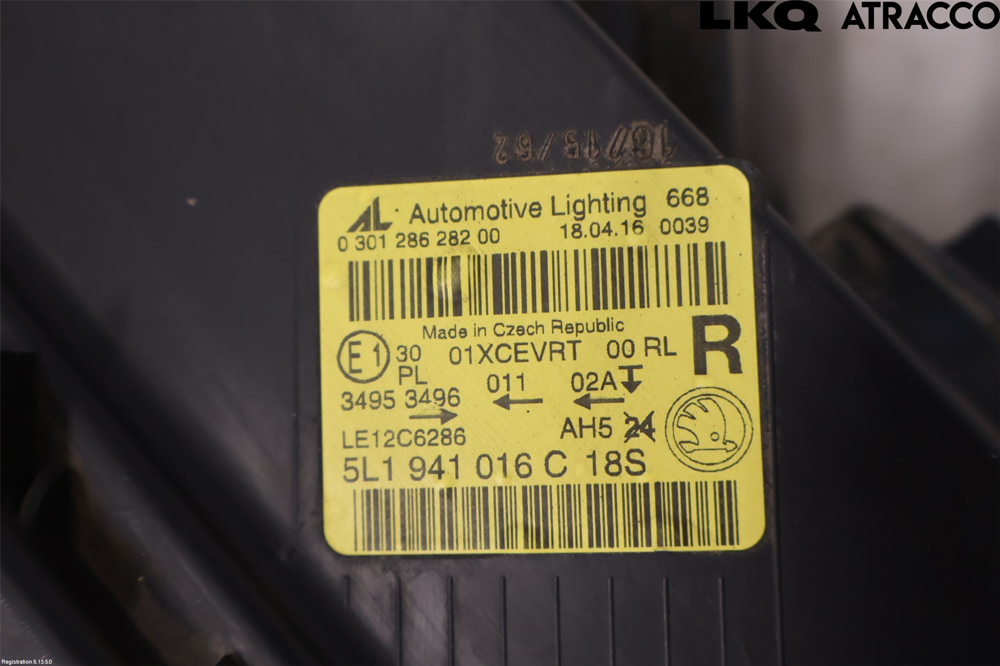 Skoda YETI Strålkastare Höger