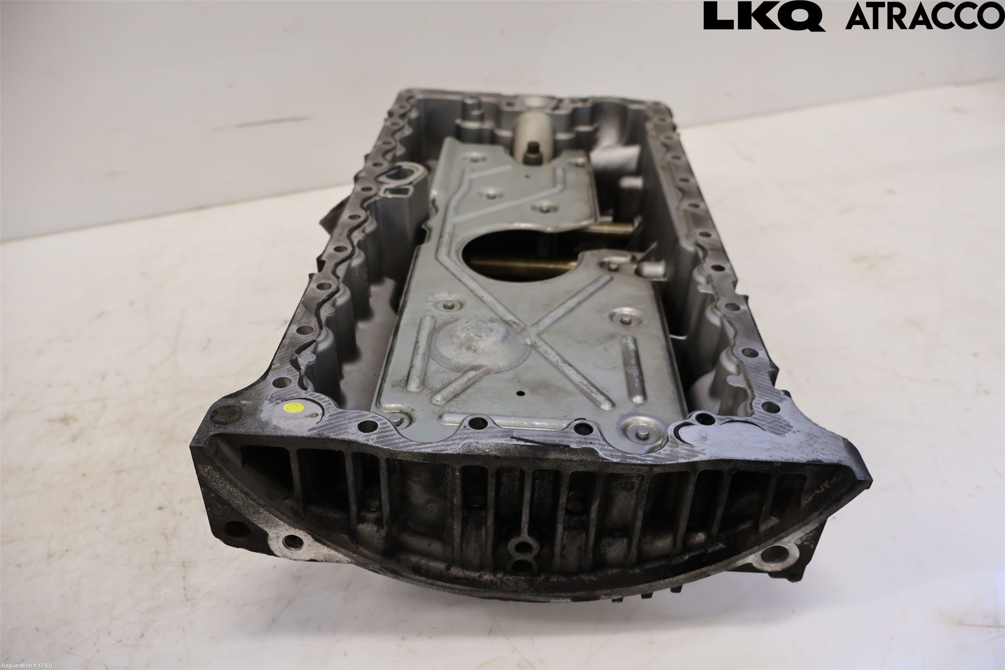 Volvo V70 05-08 Oljetråg