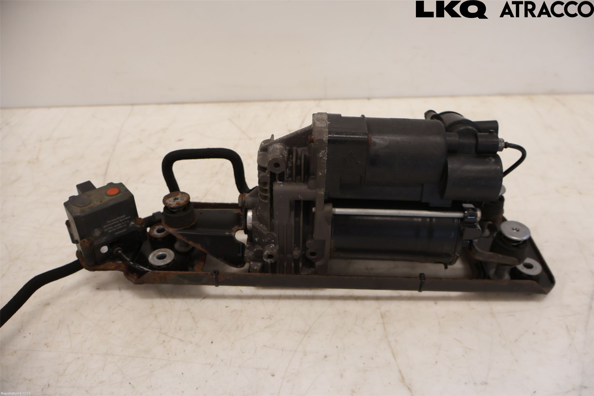 BMW 5 E60/61 Sed/Tou 02-10 Kompressor Stöt-Fjädring