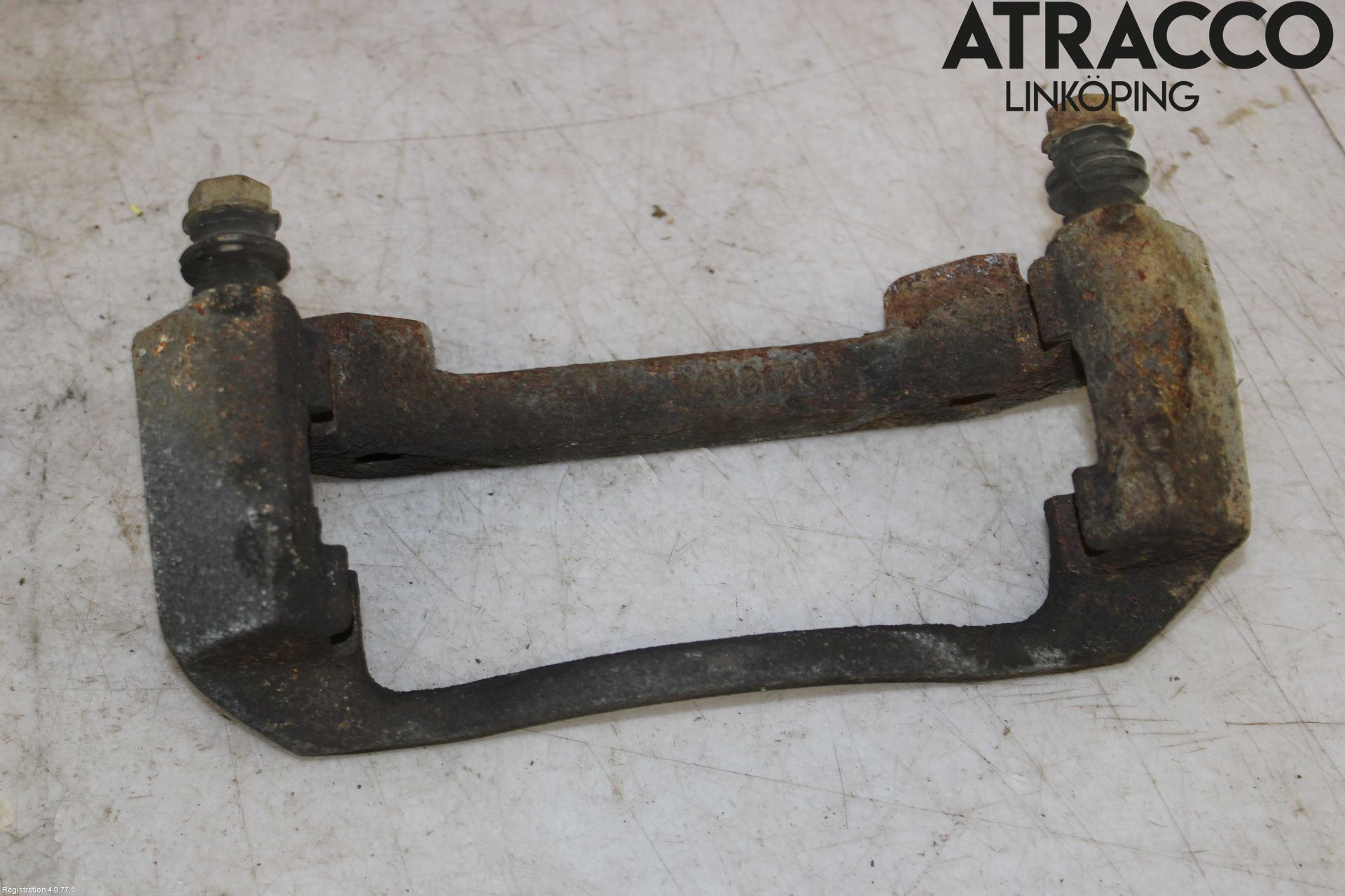 Dodge PICK UP RAM 81- Bromsokshållare