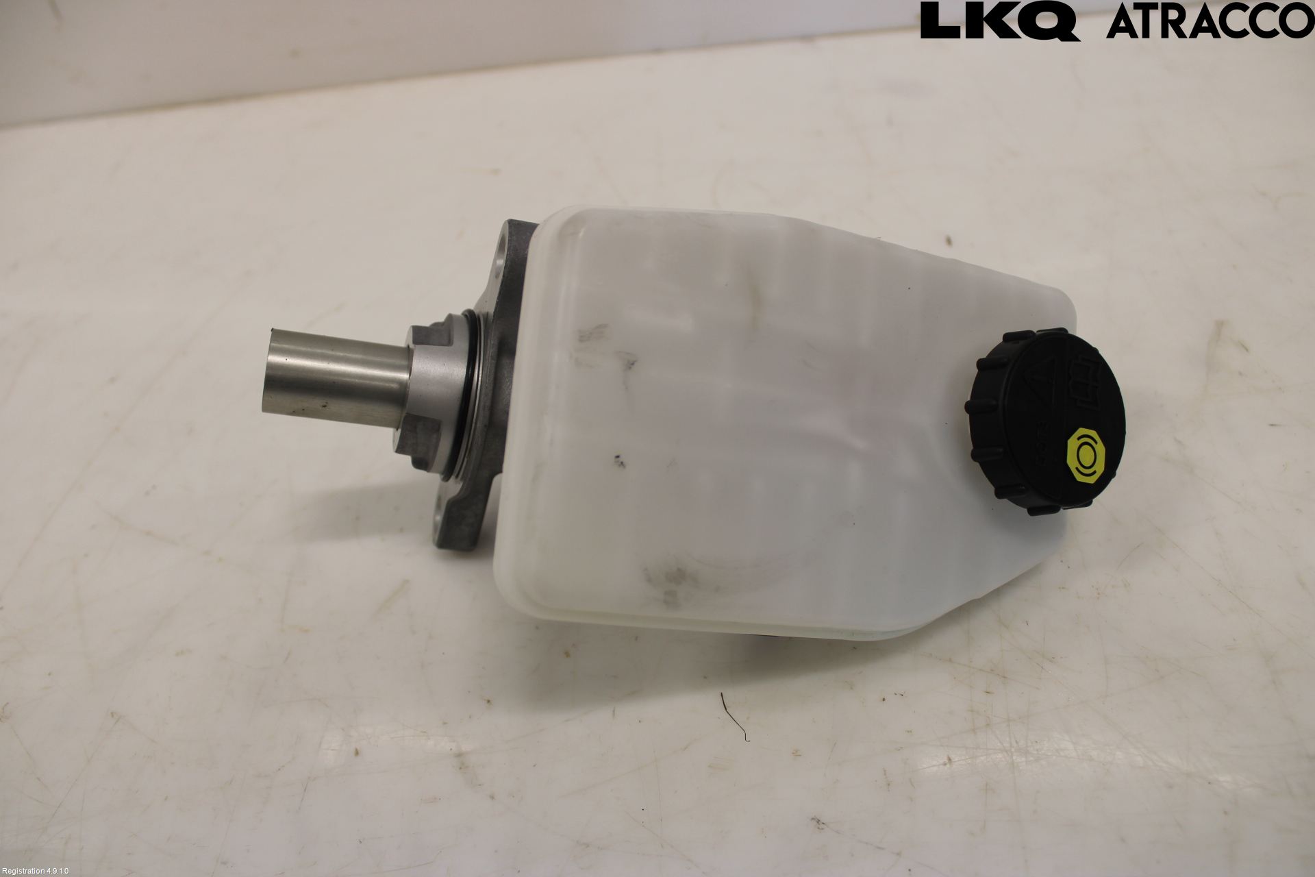 Tesla MODEL Y 21- Broms Huvudcylinder