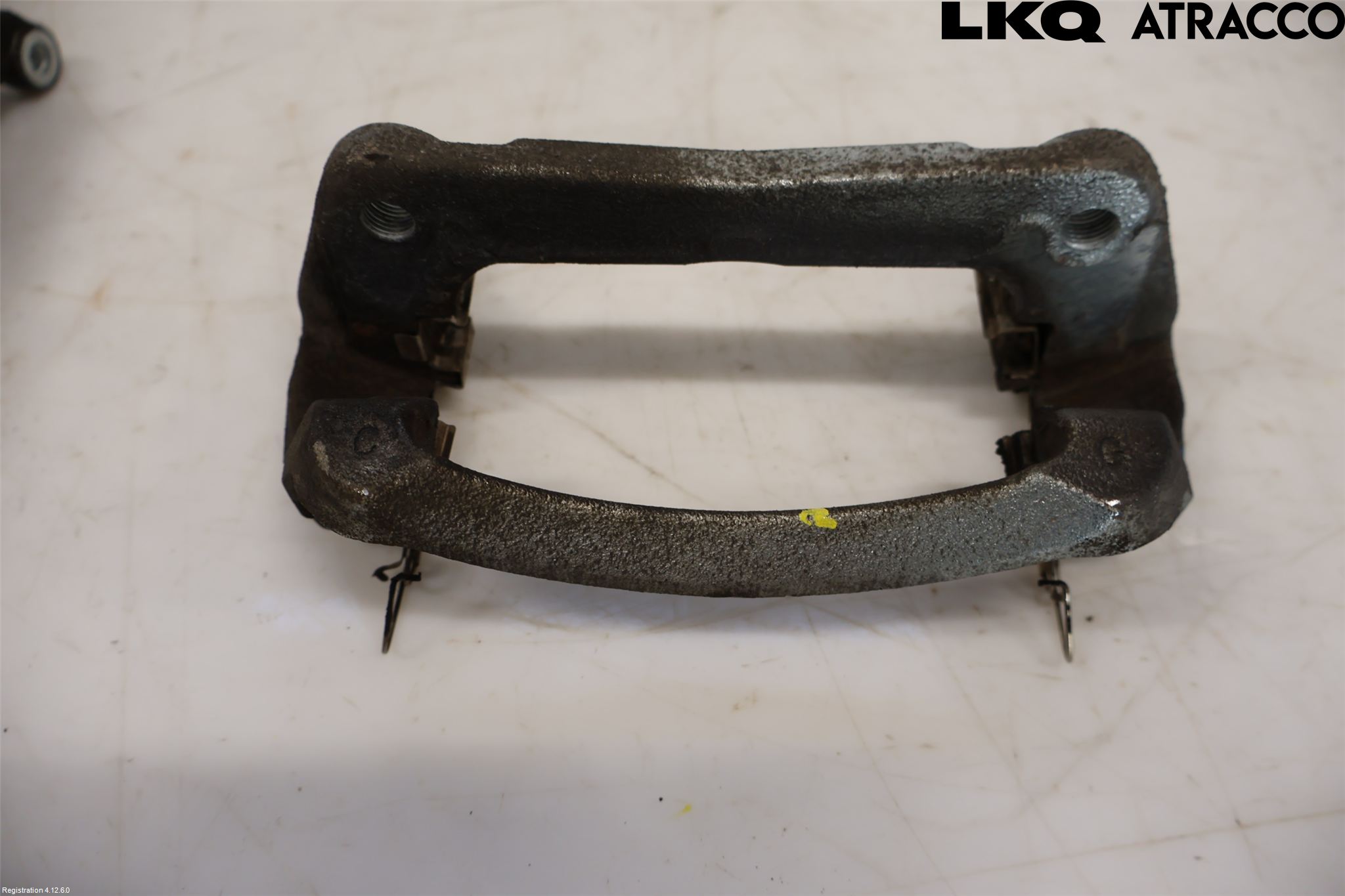 Suzuki VITARA 15- Bromsokshållare