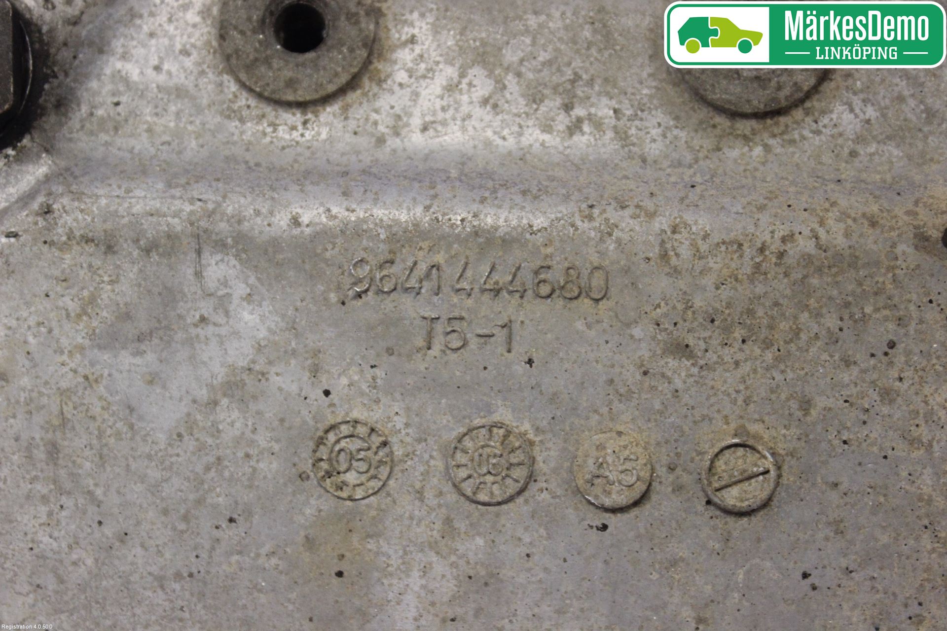 Peugeot 207 Oljetråg