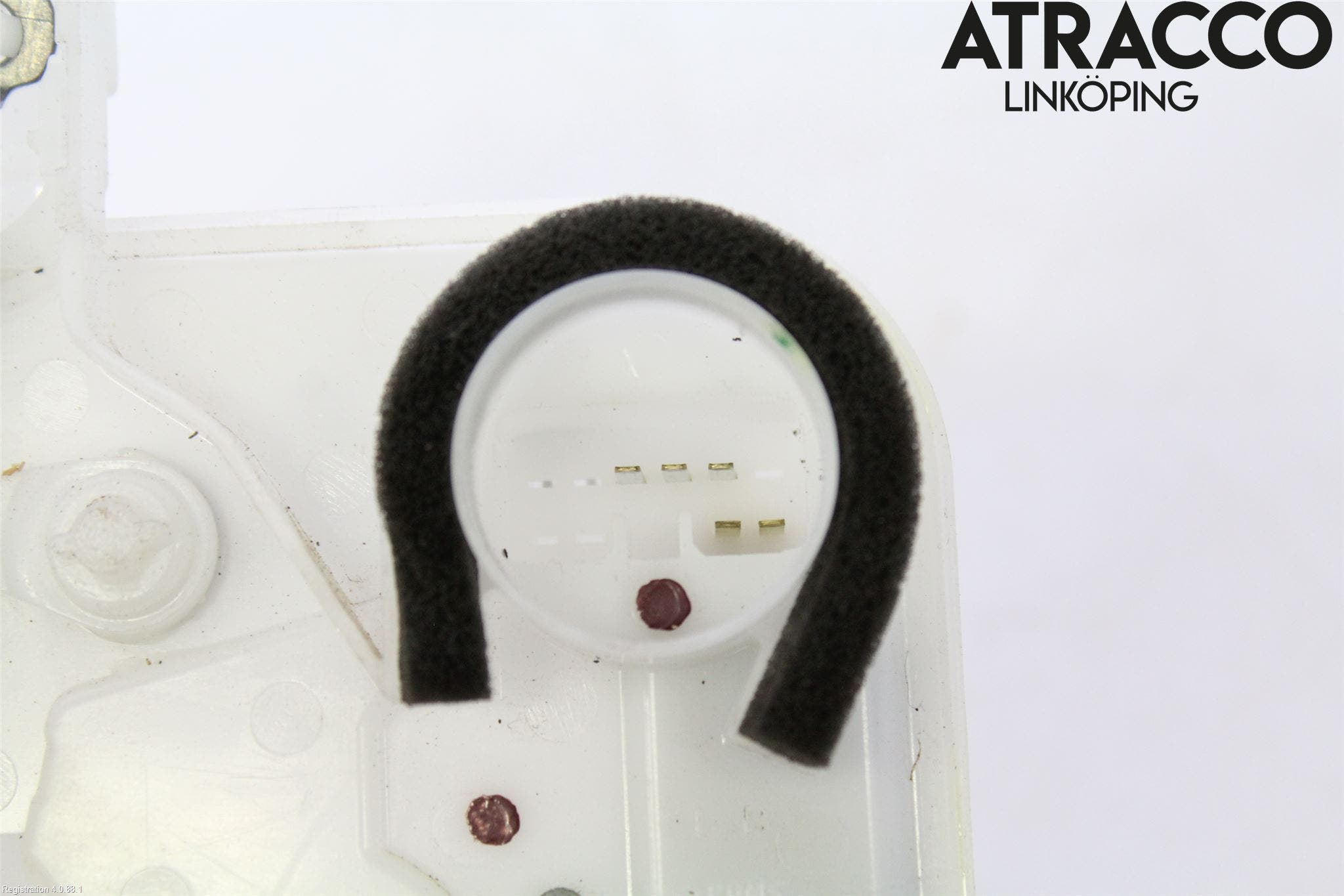 Mitsubishi L200 16-23 Låskista-Dörrlås