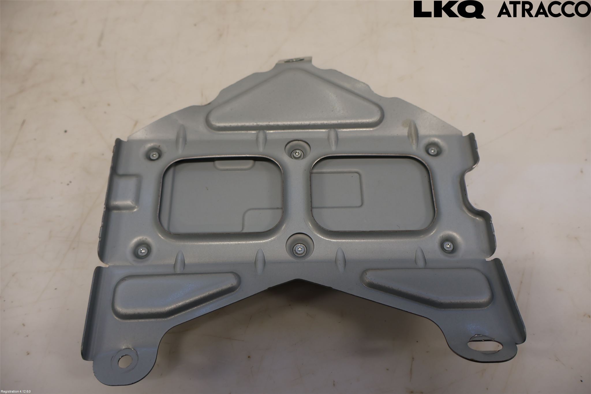 Tesla MODEL Y 21- Radio-Stereo Förstärkare