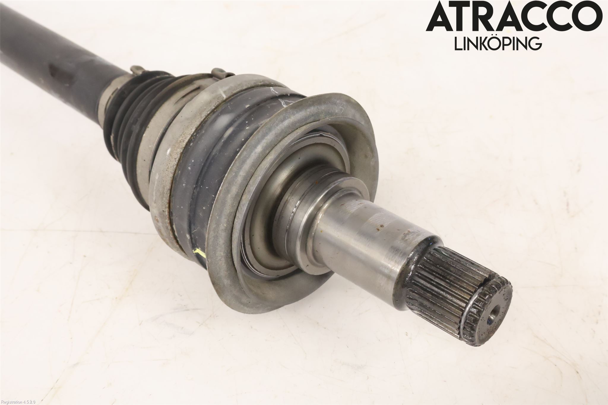 Mercedes-Benz MB C-KLASS (W205) 14-21 Drivaxel Bak Höger