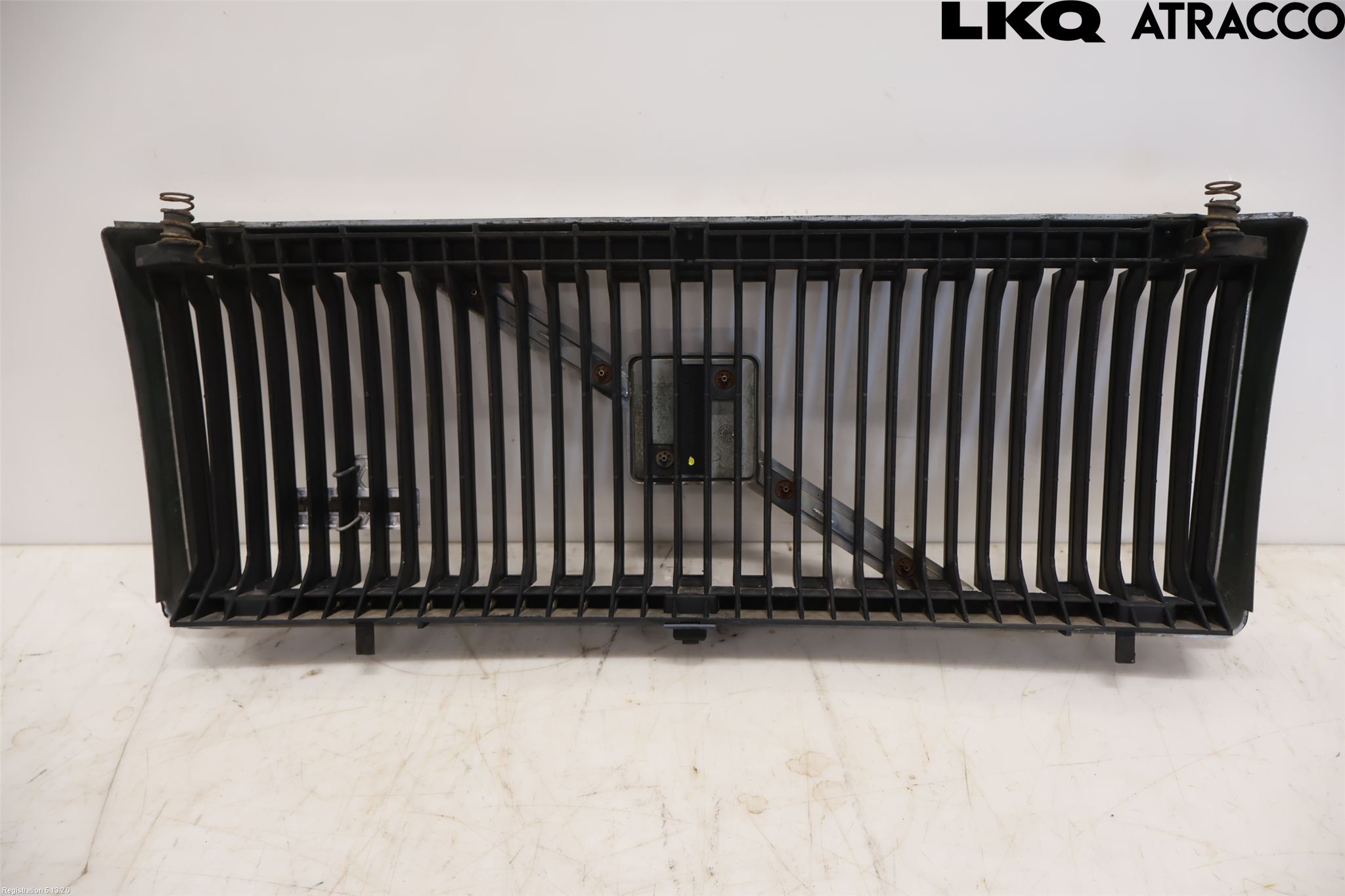 Volvo 240 88-93 Grill Komp