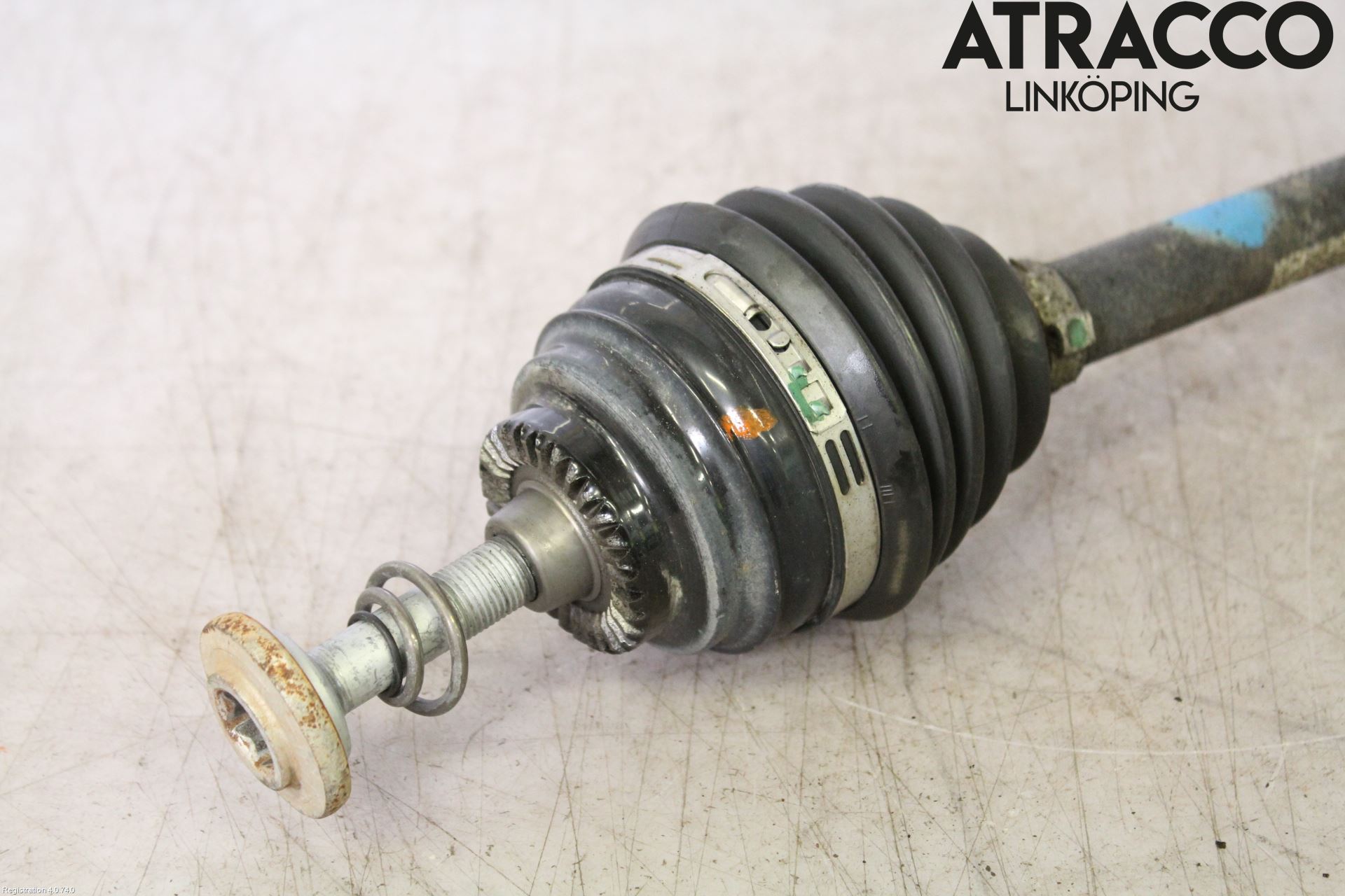 BMW 3 F30/F31/F80 12-19 Drivaxel Fram Höger