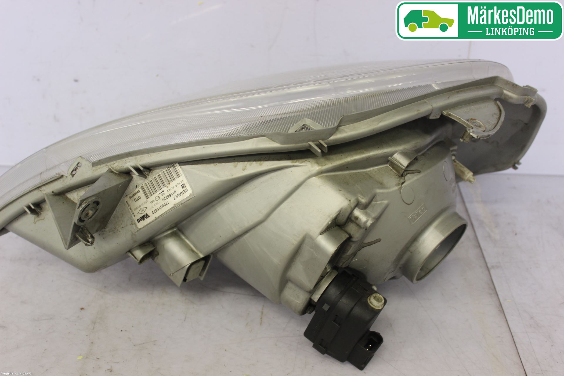 Opel VIVARO 01-14 Strålkastare Höger