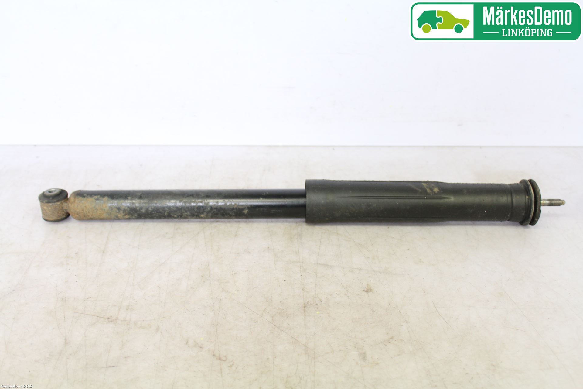 Toyota YARIS XP130 12-14 Stötdämpare Bak
