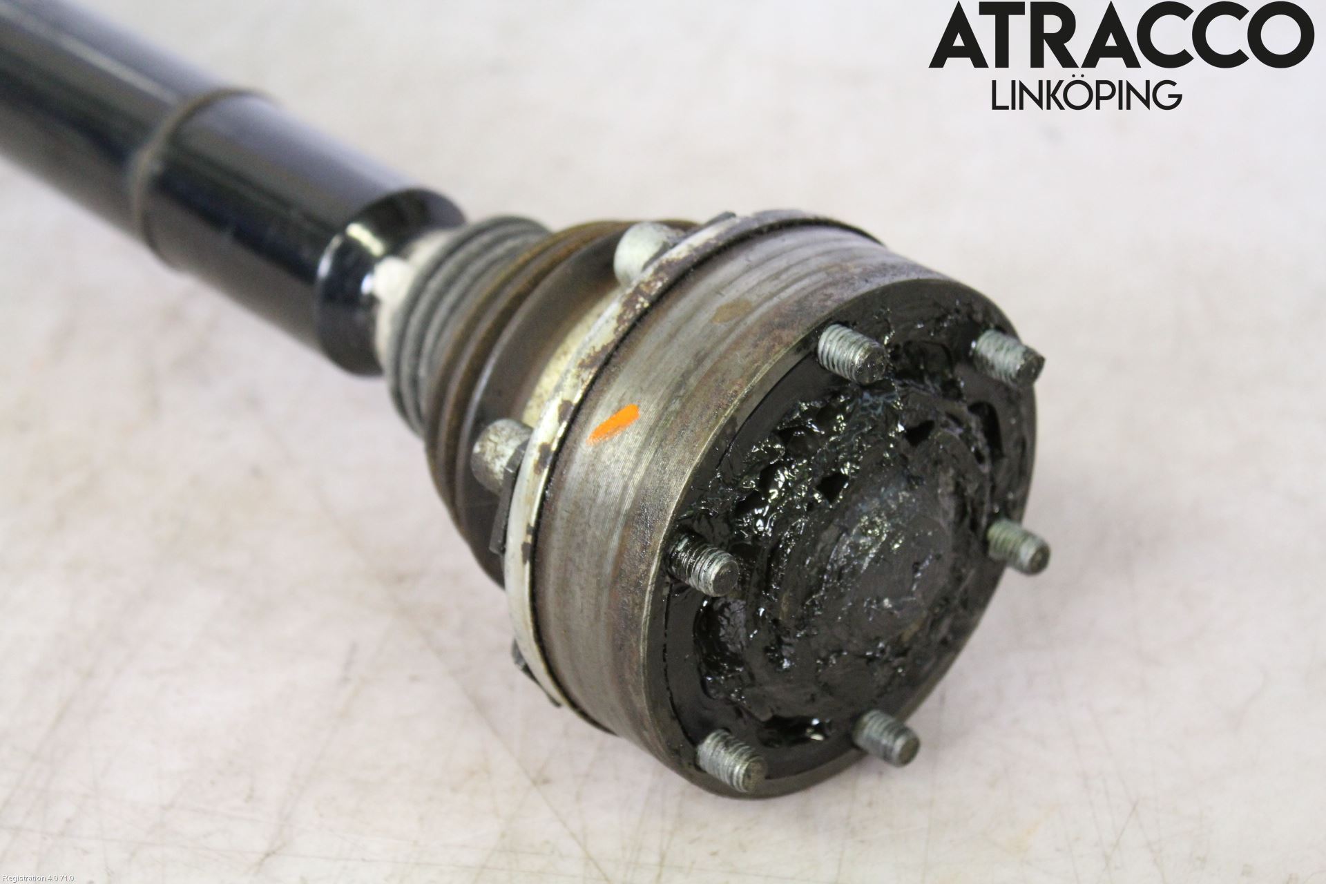 Volkswagen VW GOLF V 04-09 Drivaxel Fram Höger