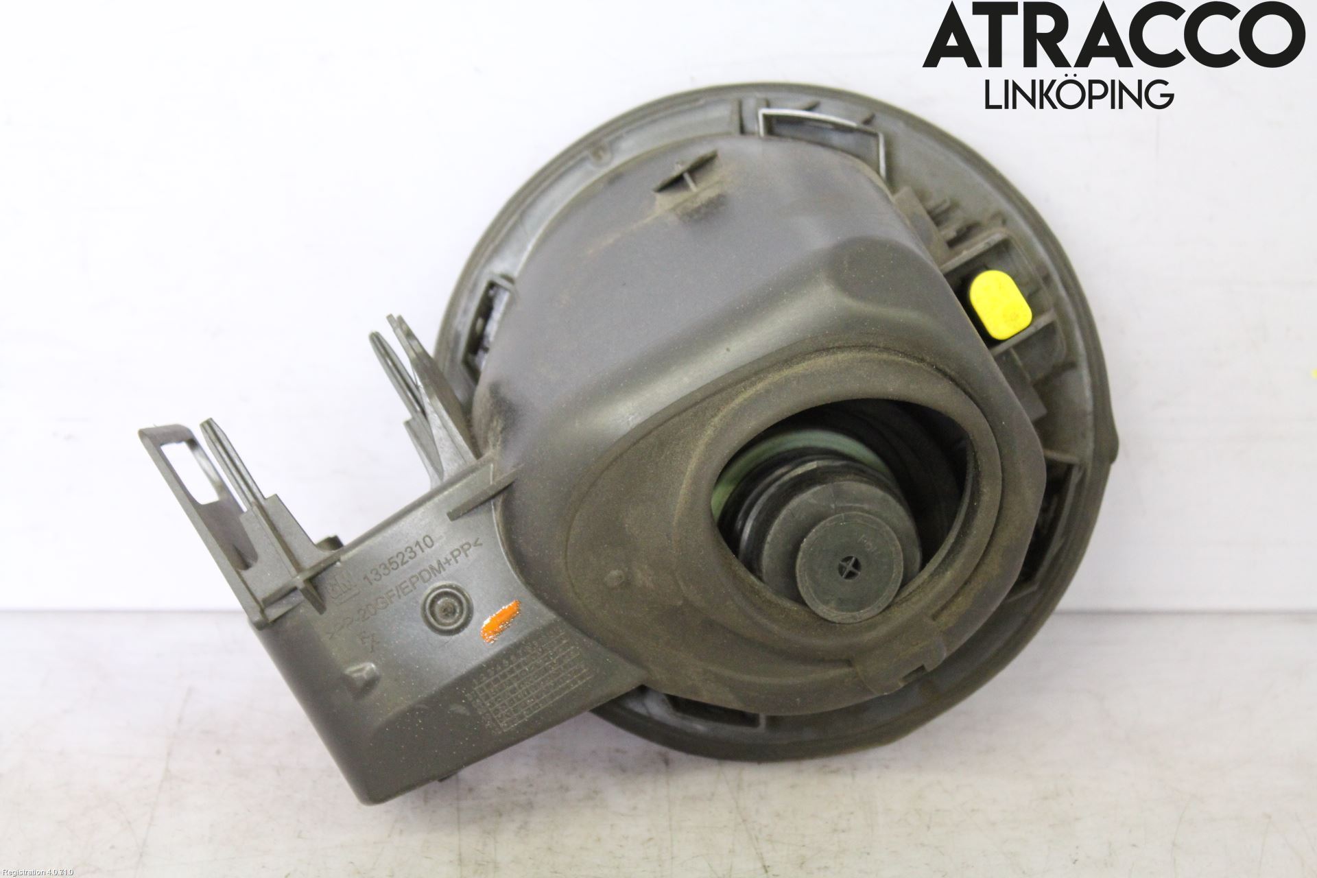 Opel INSIGNIA 09-16 Tanklucka