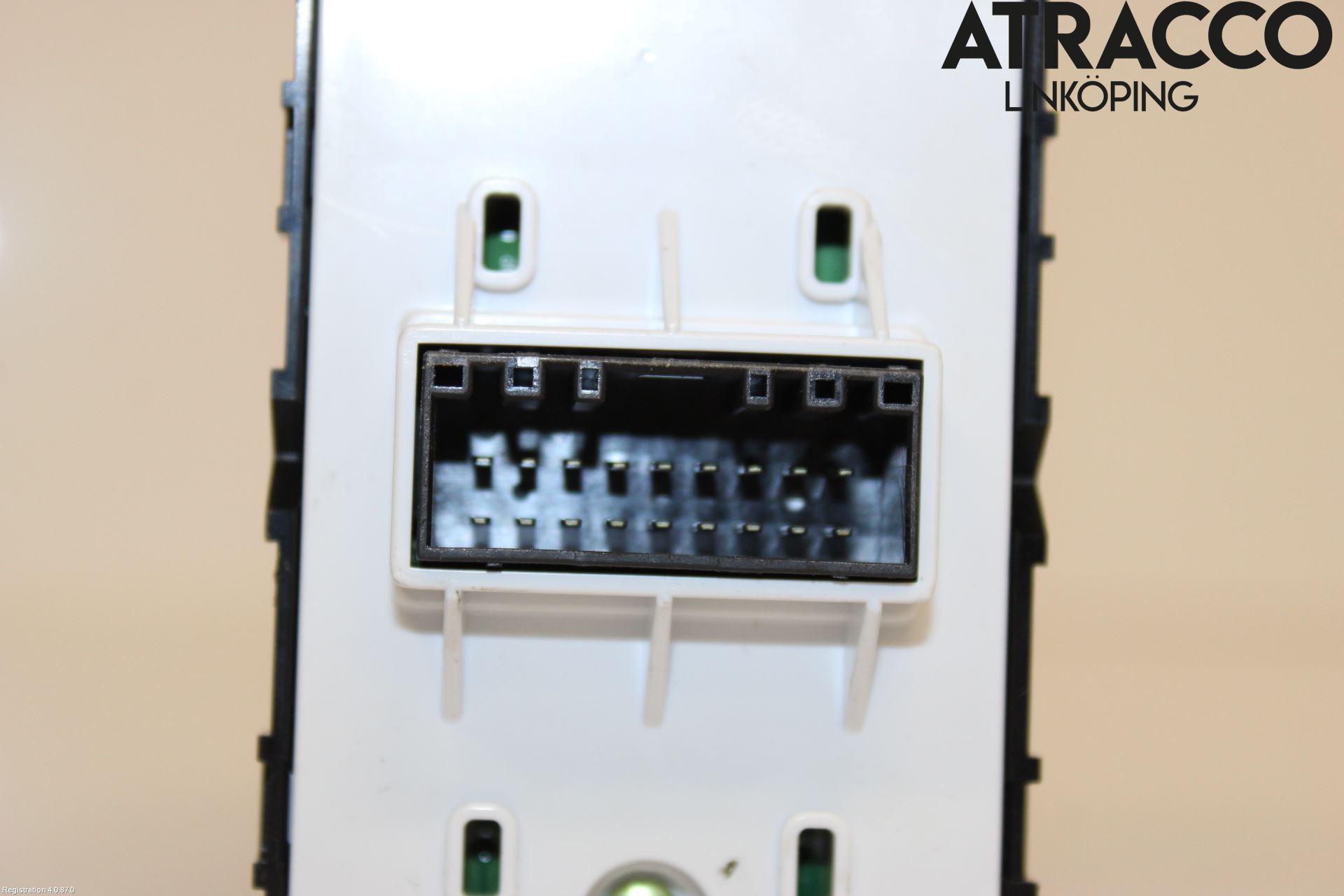 Kia STONIC 18->> Strömställare Elhiss