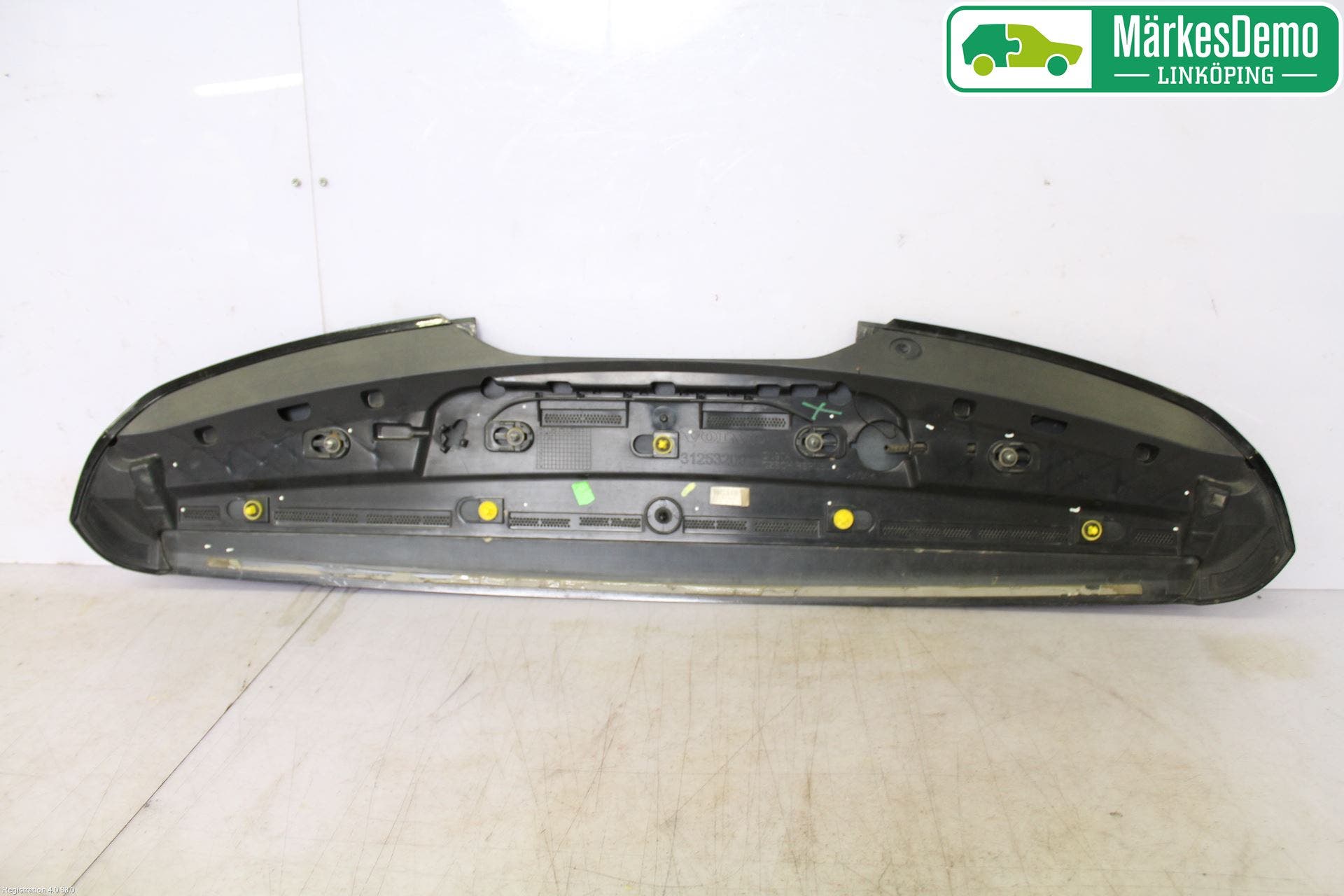 Volvo V60 11-13 Spoiler Baklucka