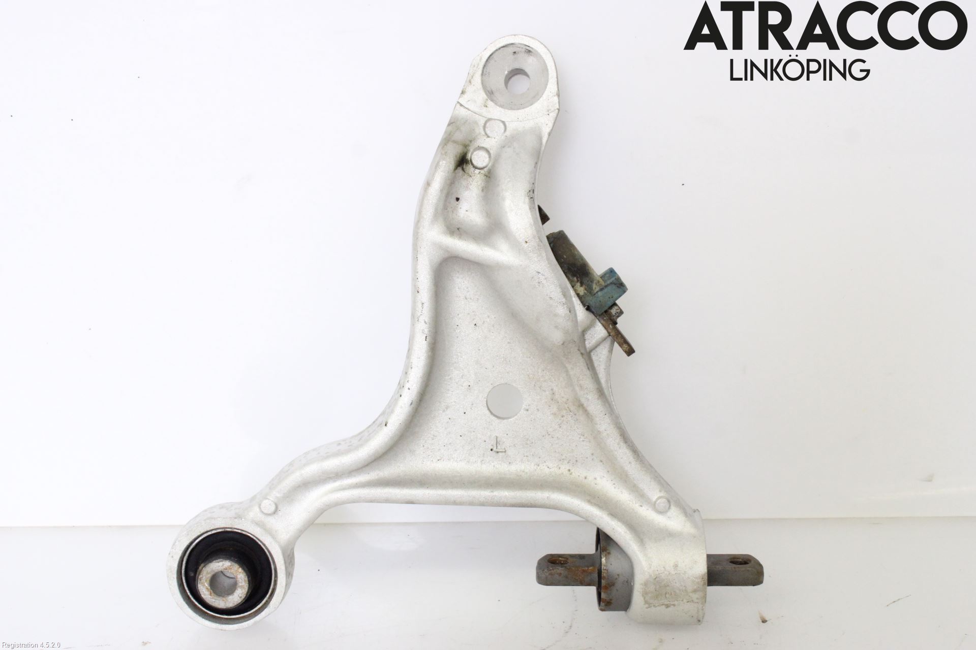 Volvo V70 05-08 Bärarm Fram Undre Vä