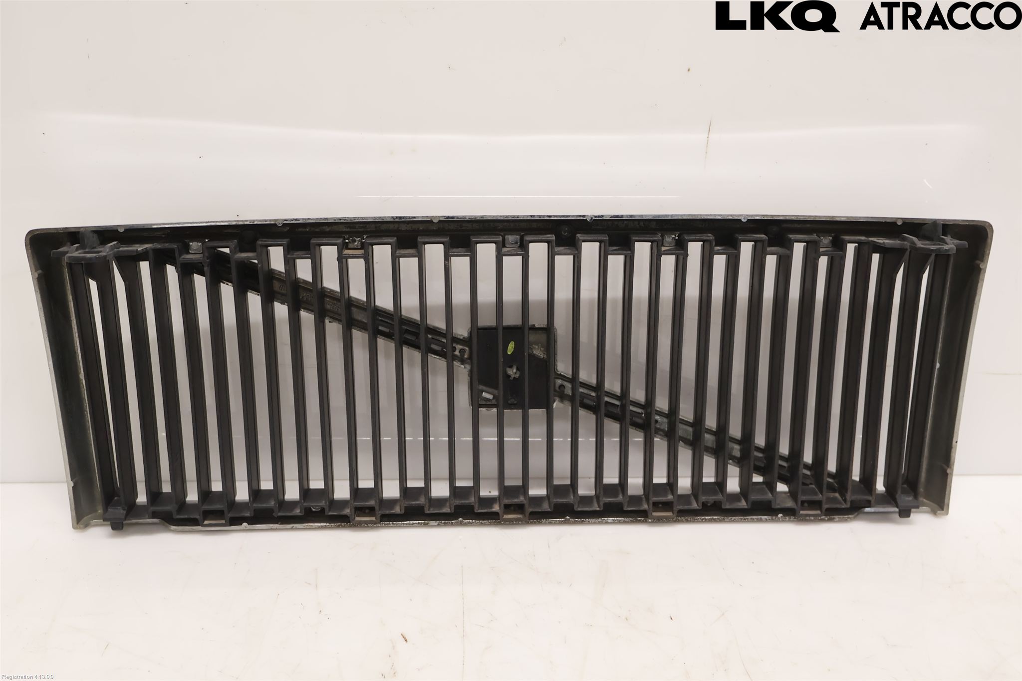 Volvo 740 84-87 Grill Komp