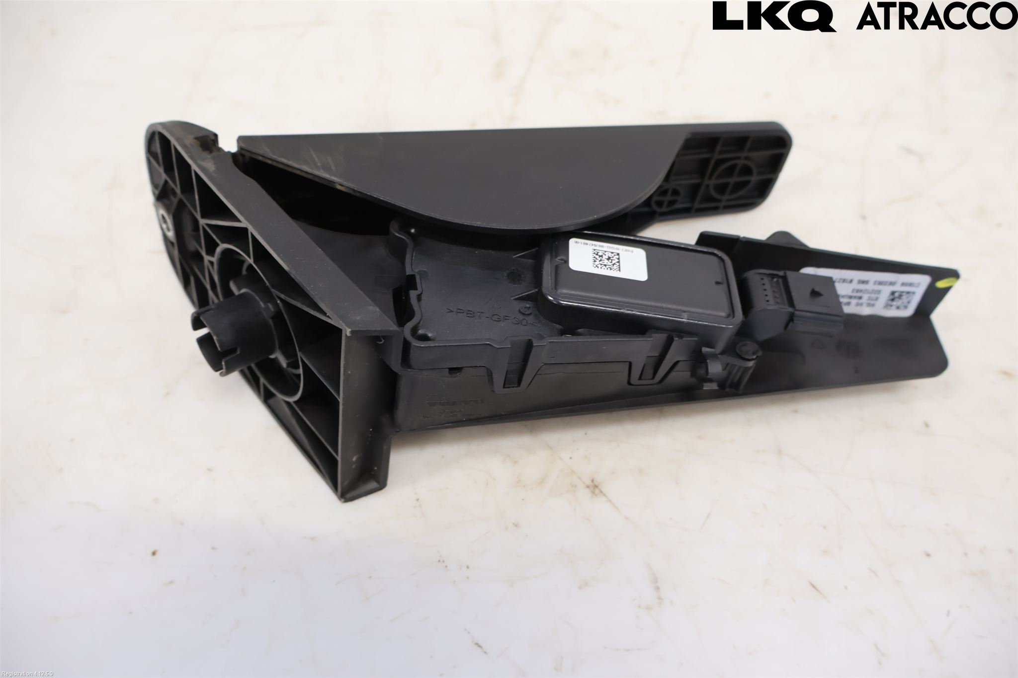 Volvo V90 17->> Gaspedal