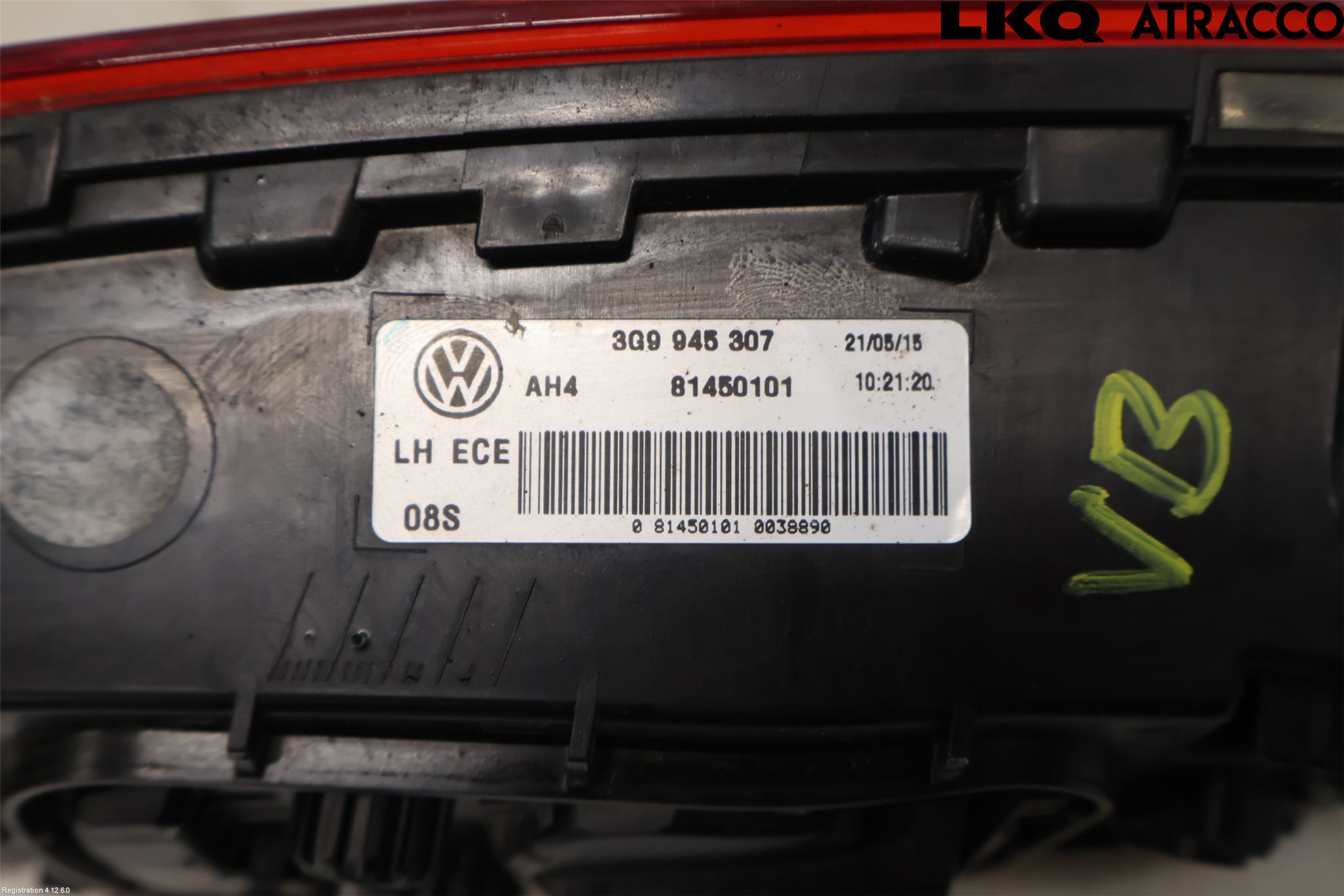 Volkswagen VW PASSAT 15-19 Bakljus Lucka Vä