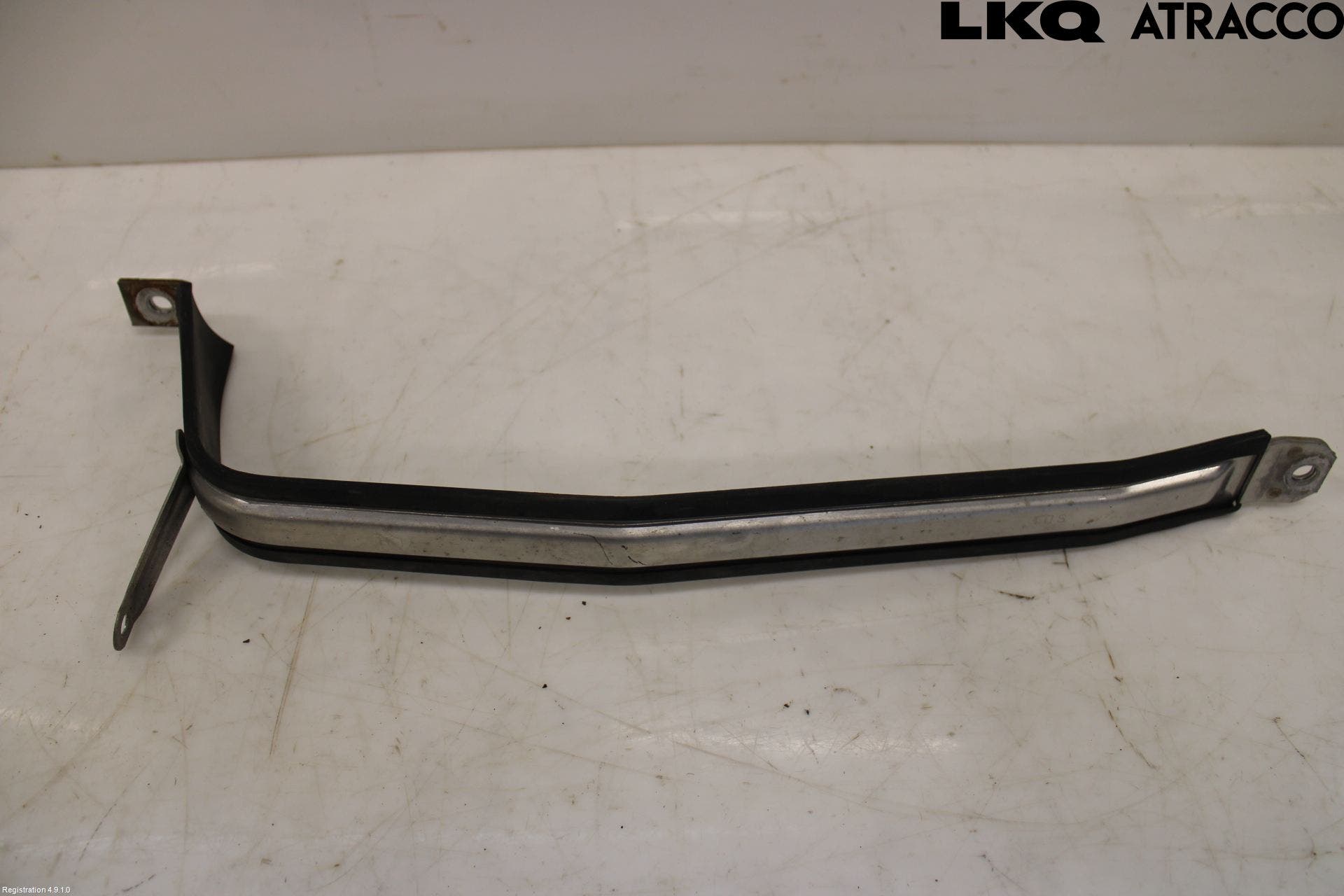 Subaru FORESTER SK 19- Bränsletanksband