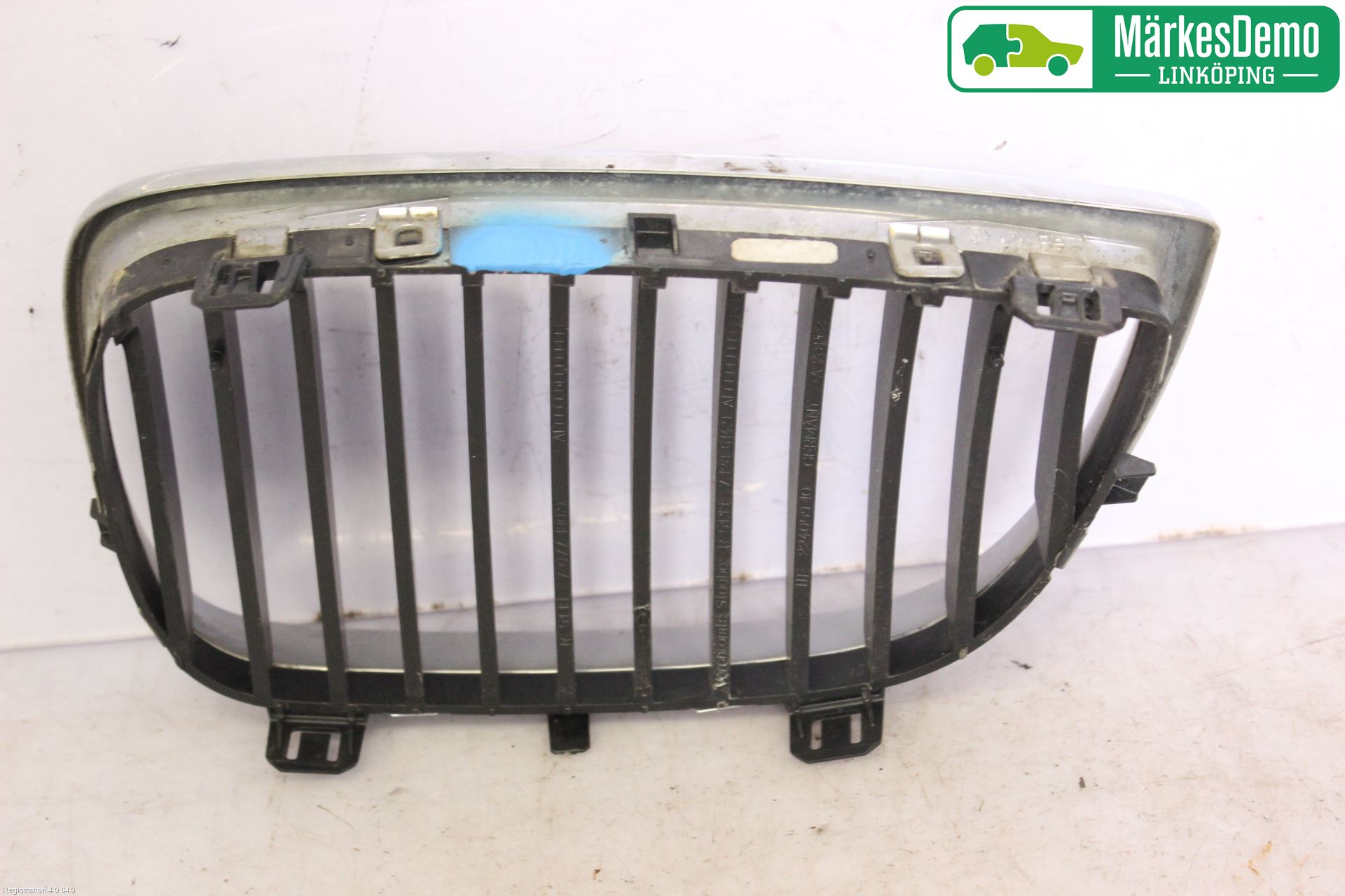 BMW 1 E87/81 5D/3D 03-11 Grilldel Höger