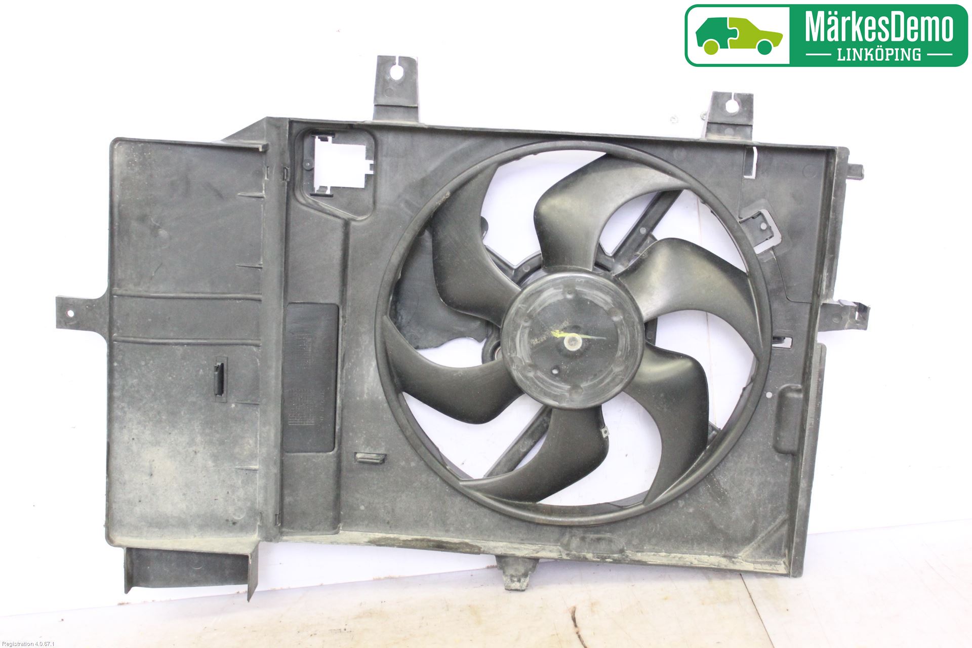 Nissan NOTE E11 06-14 Kylfläkt El