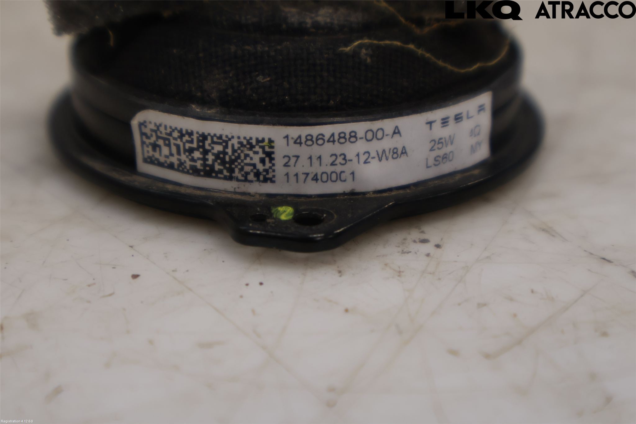 Tesla MODEL Y 21- Högtalare