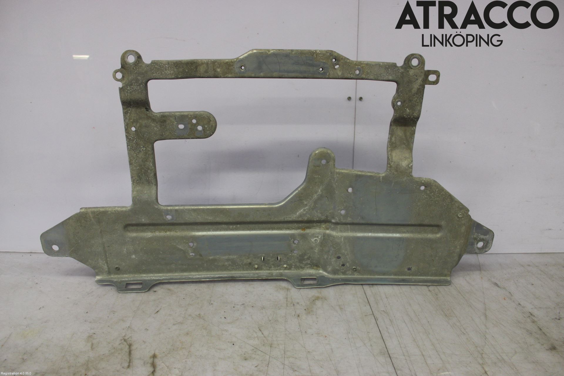 Volvo XC60 18- Batterilåda-Fäste-Hållare