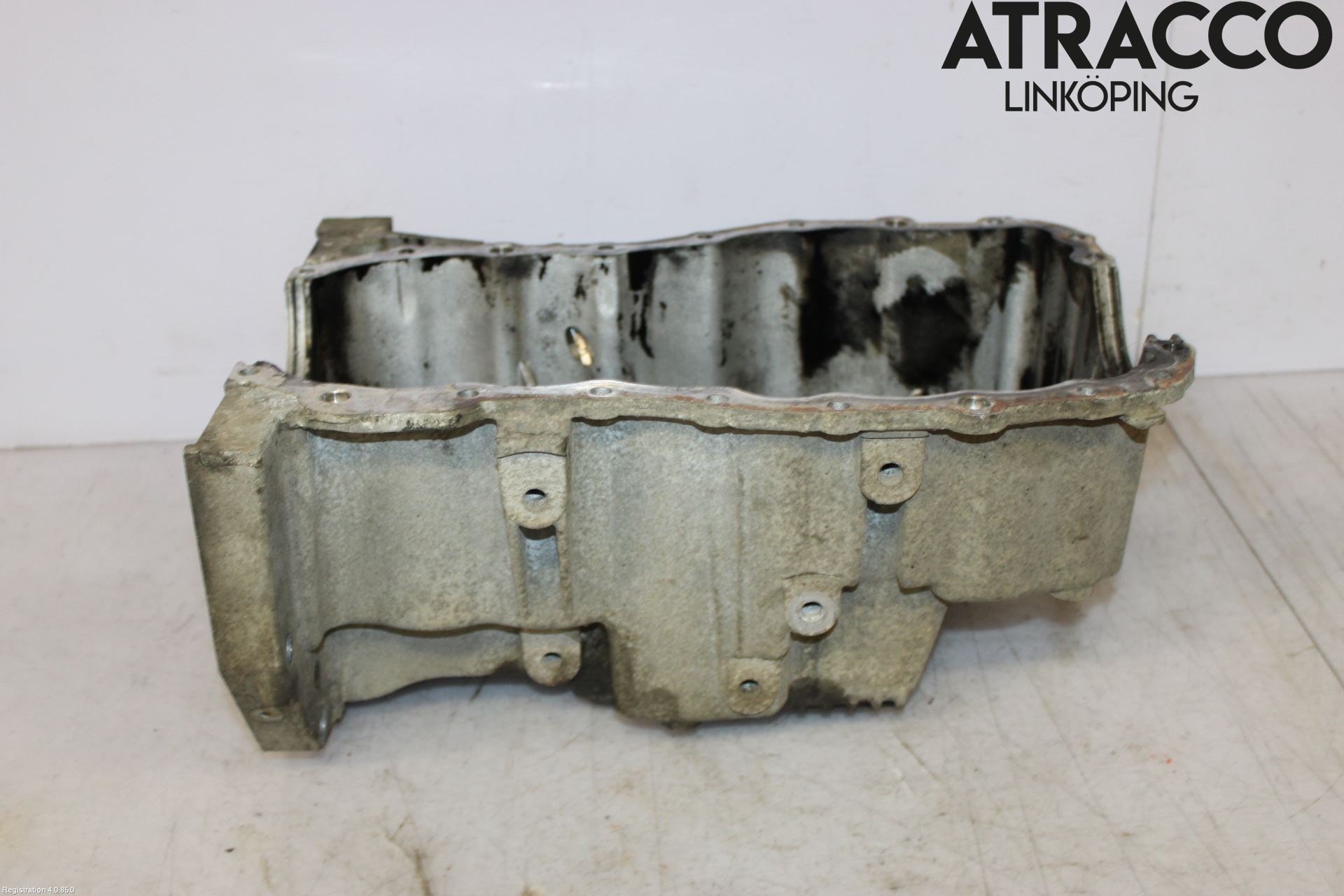 Nissan NOTE E11 06-14 Oljetråg