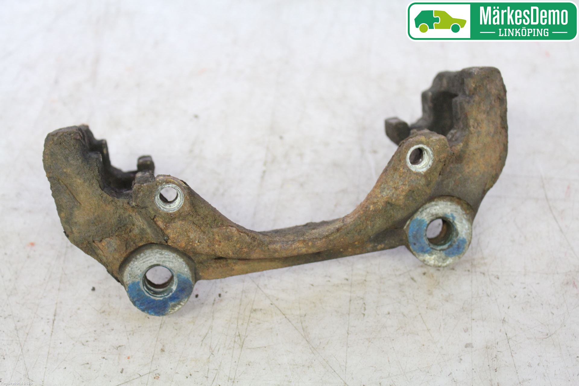 Saab 9-3 VER 2 Bromsokshållare