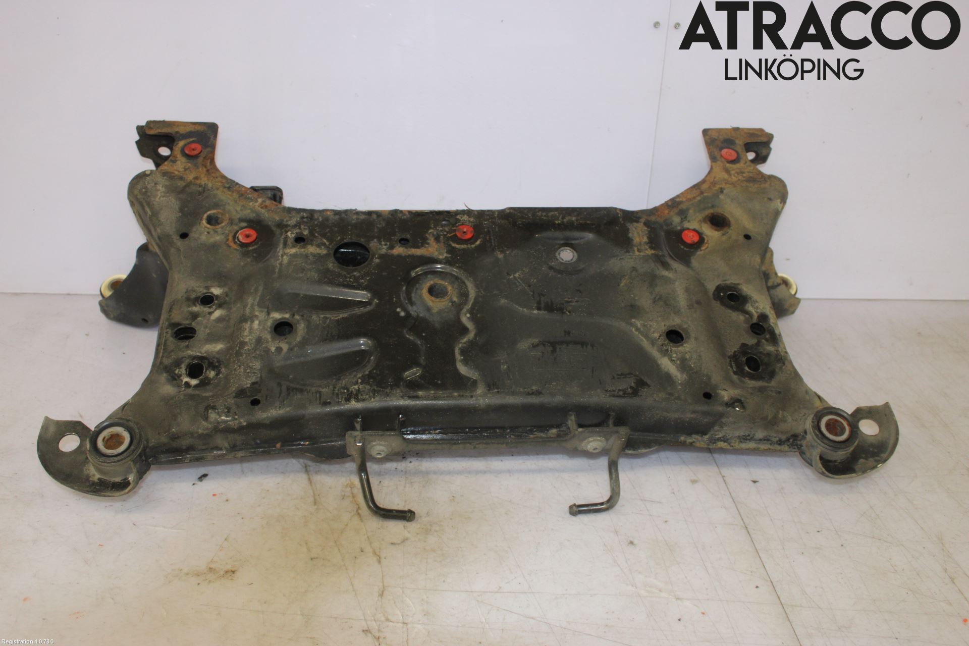 Volvo V40 12-19 Framvagnsbalk