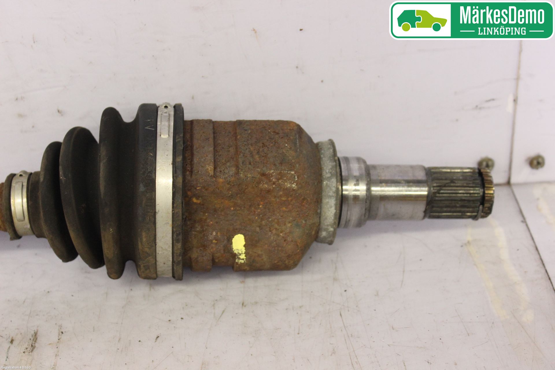 Toyota iQ Drivaxel Fram Vänster