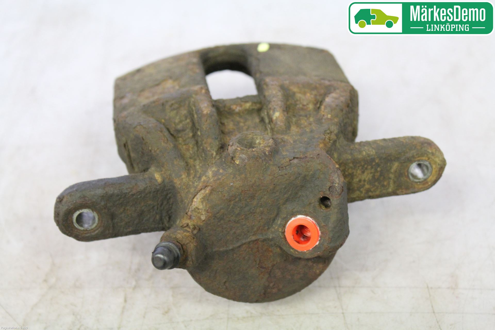 Nissan NOTE E11 06-14 Bromsok Fram Vänster