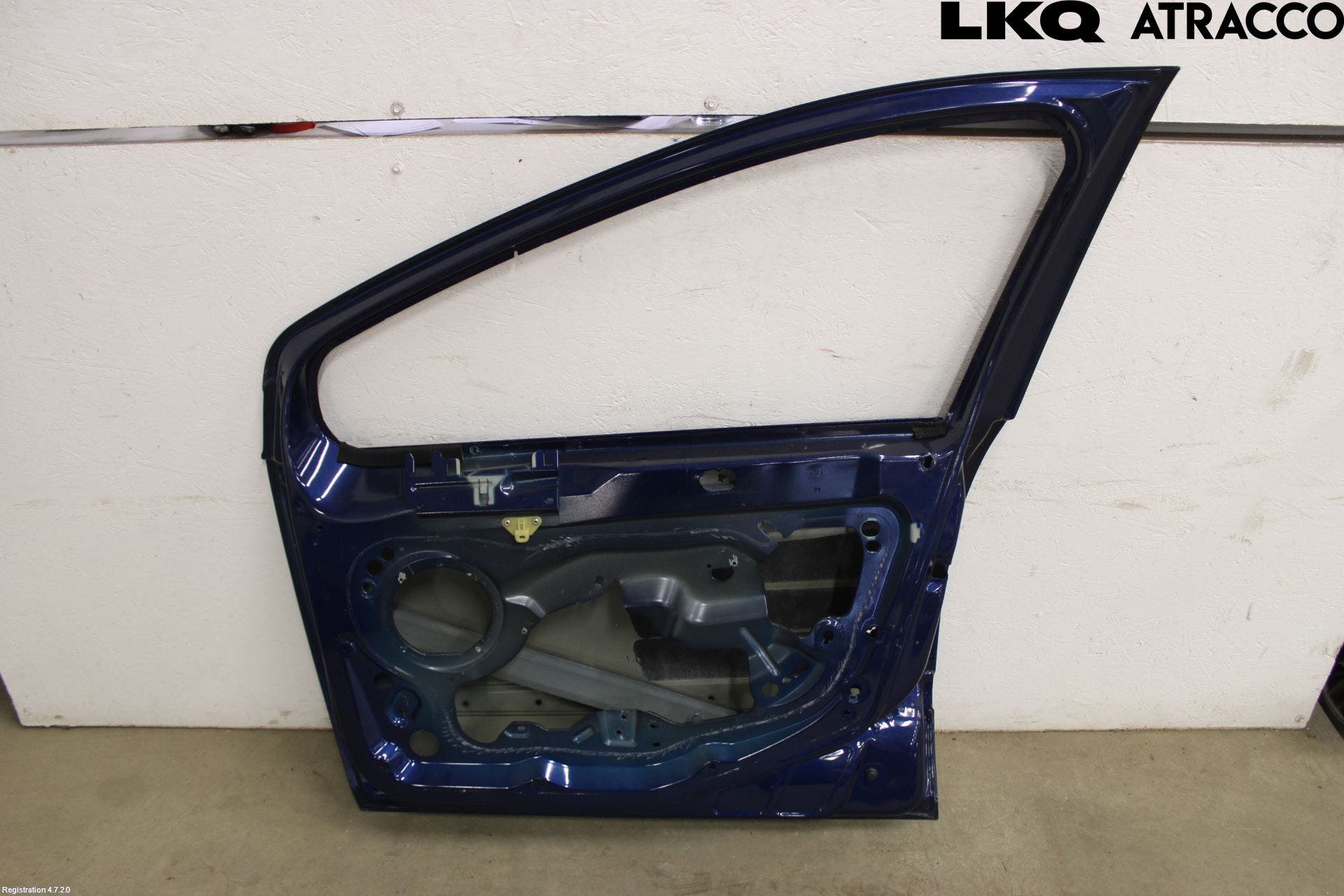 Peugeot 308 08-13 Dörr Fram Höger