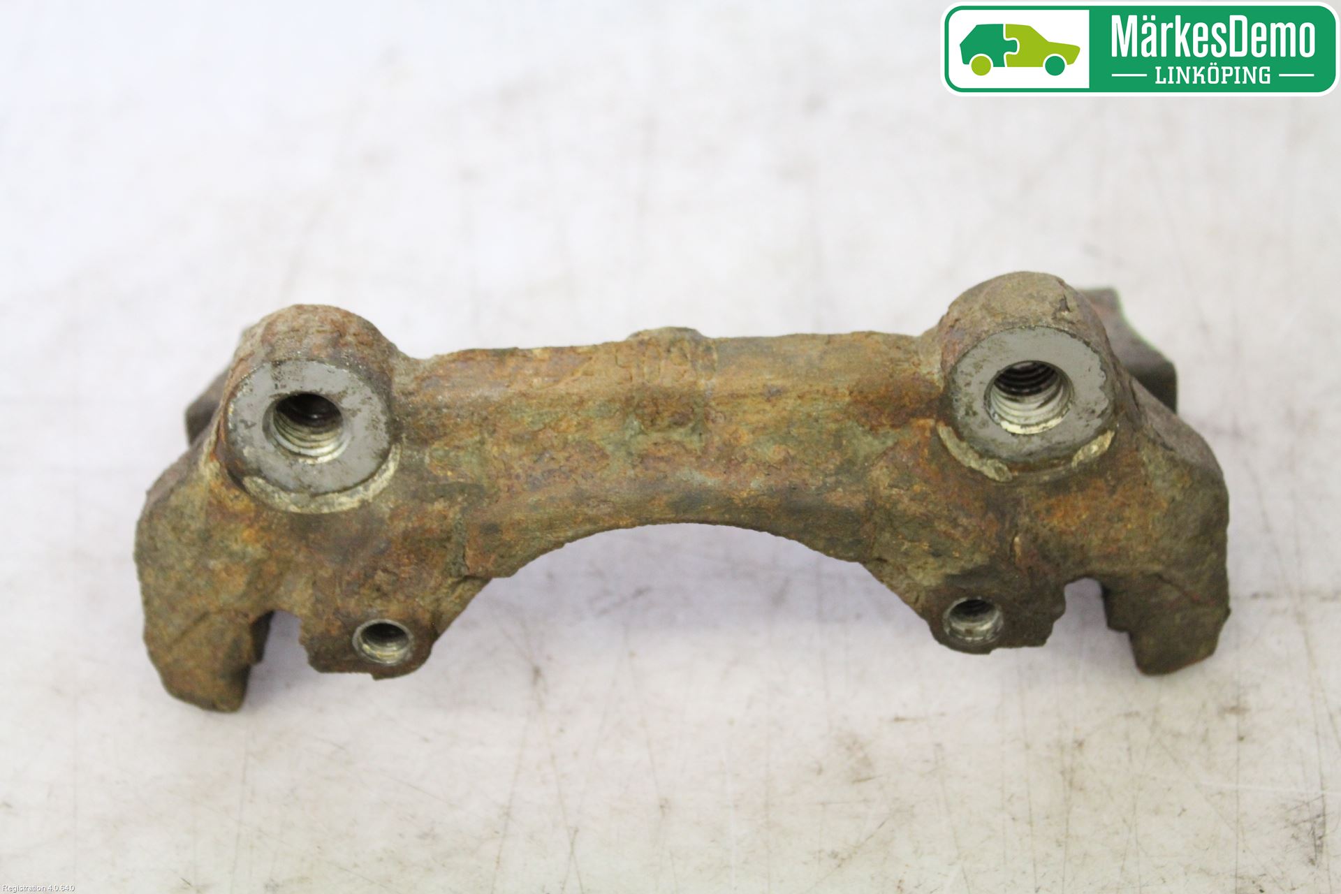 Saab 9-3 VER 2 Bromsokshållare