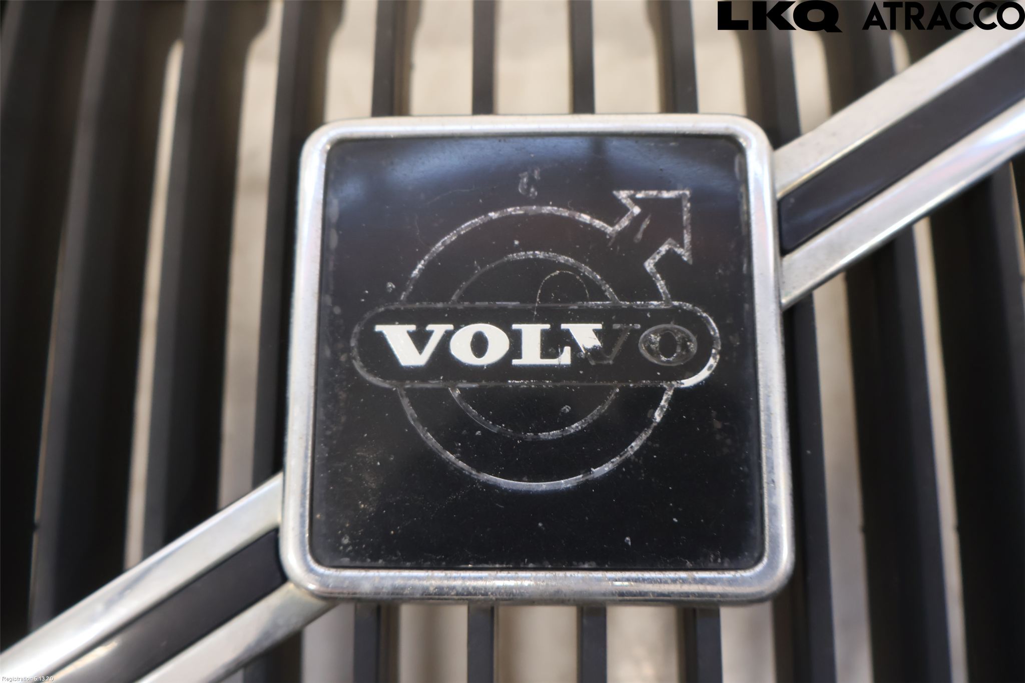 Volvo 240 88-93 Grill Komp