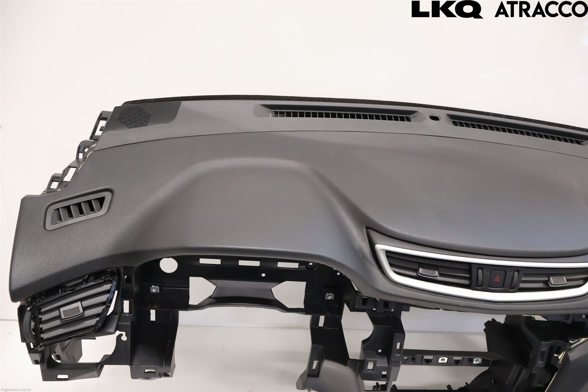 Nissan QASHQAI 14-17 Instrumentbräda