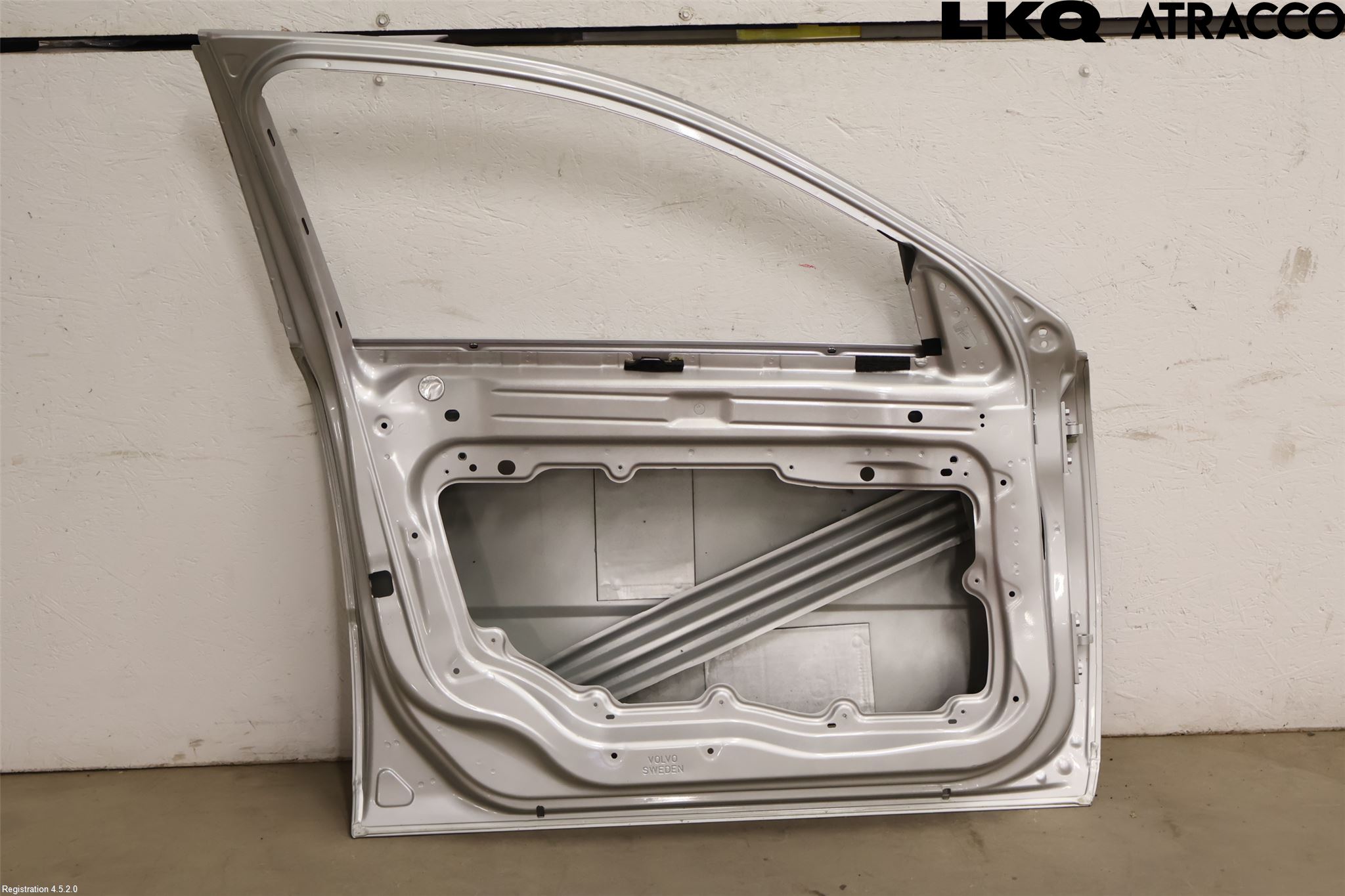 Volvo V70 08-13 Dörr Fram Vänster