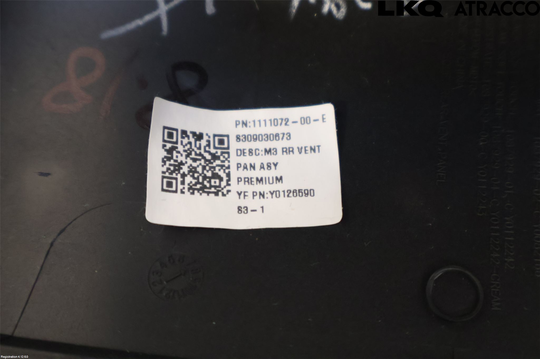 Tesla MODEL Y 21- Defrosterkanal-Munstycke