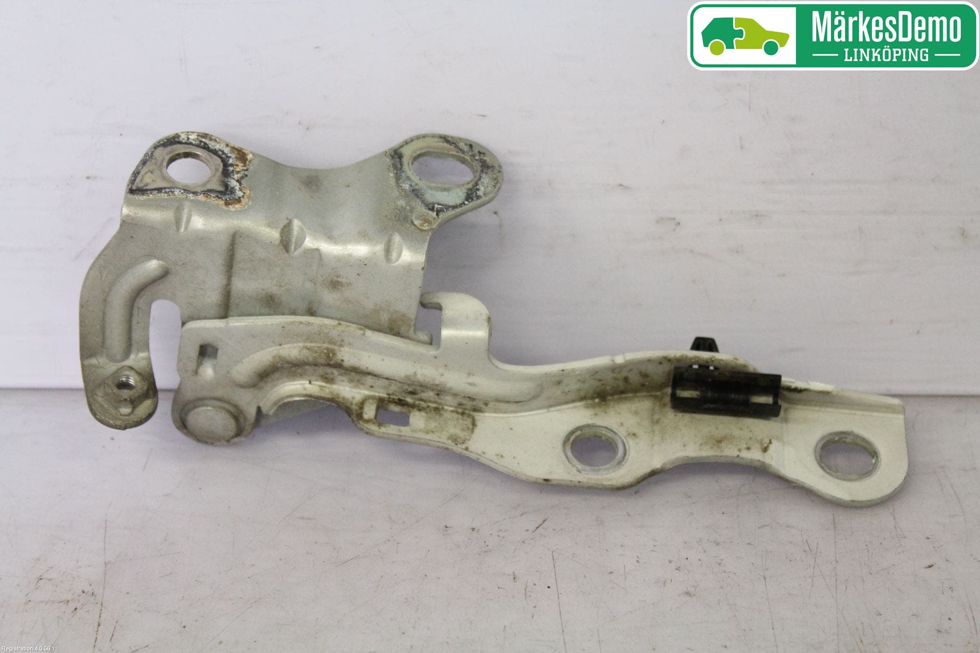 Hyundai i30 FD 07-12 Huvgångjärn